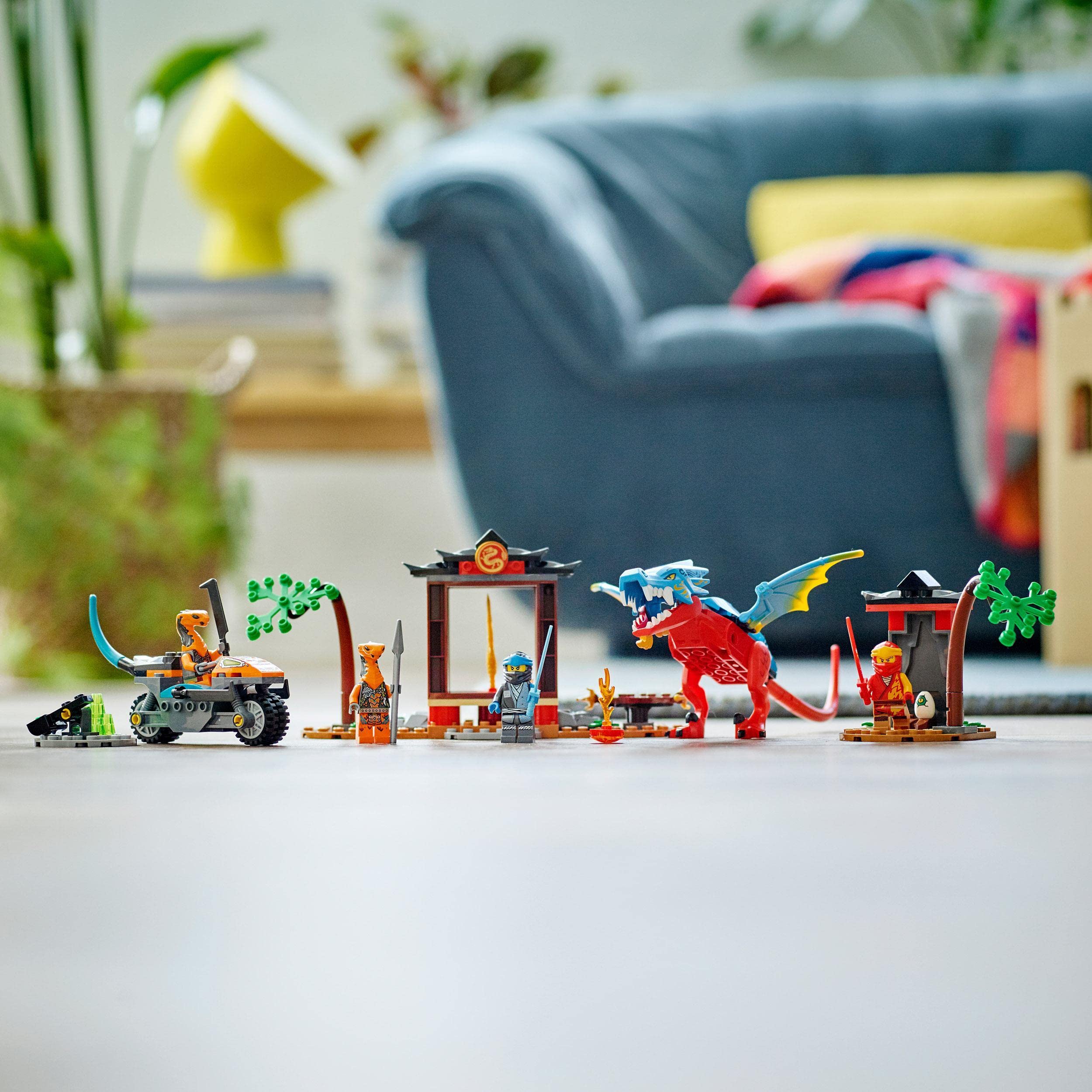 LEGO 71759 Ninjago Templo del Dragón Ninja, Moto de Juguete, Mini Figuras NYA y Kai Crystallized, Juego de Acción, Regalo para Niños de 4 Años o Más
