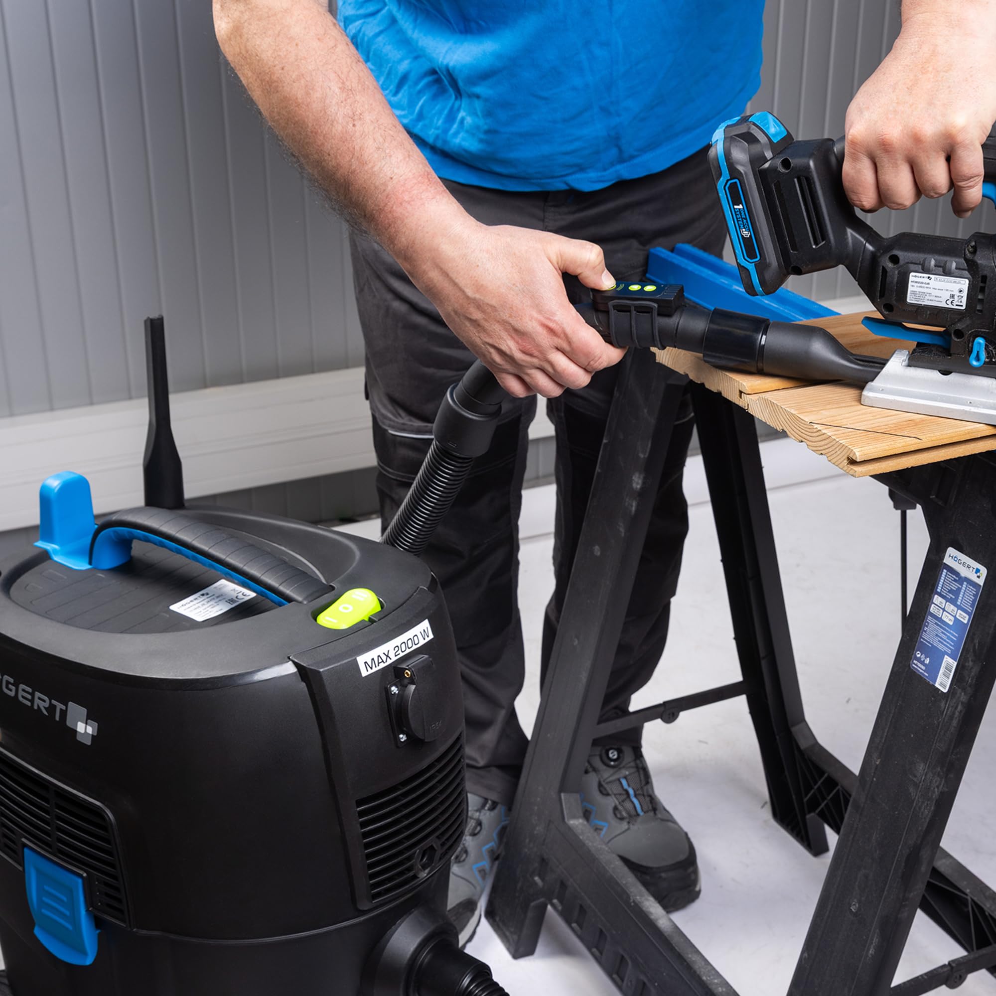 Högert Technik – Nass- und Trockensauger 30 L mit automatischer Filterreinigung, Funkfernbedienung, HEPA-Filter, Steckdose für Elektrowerkzeuge, 1600W Leistung