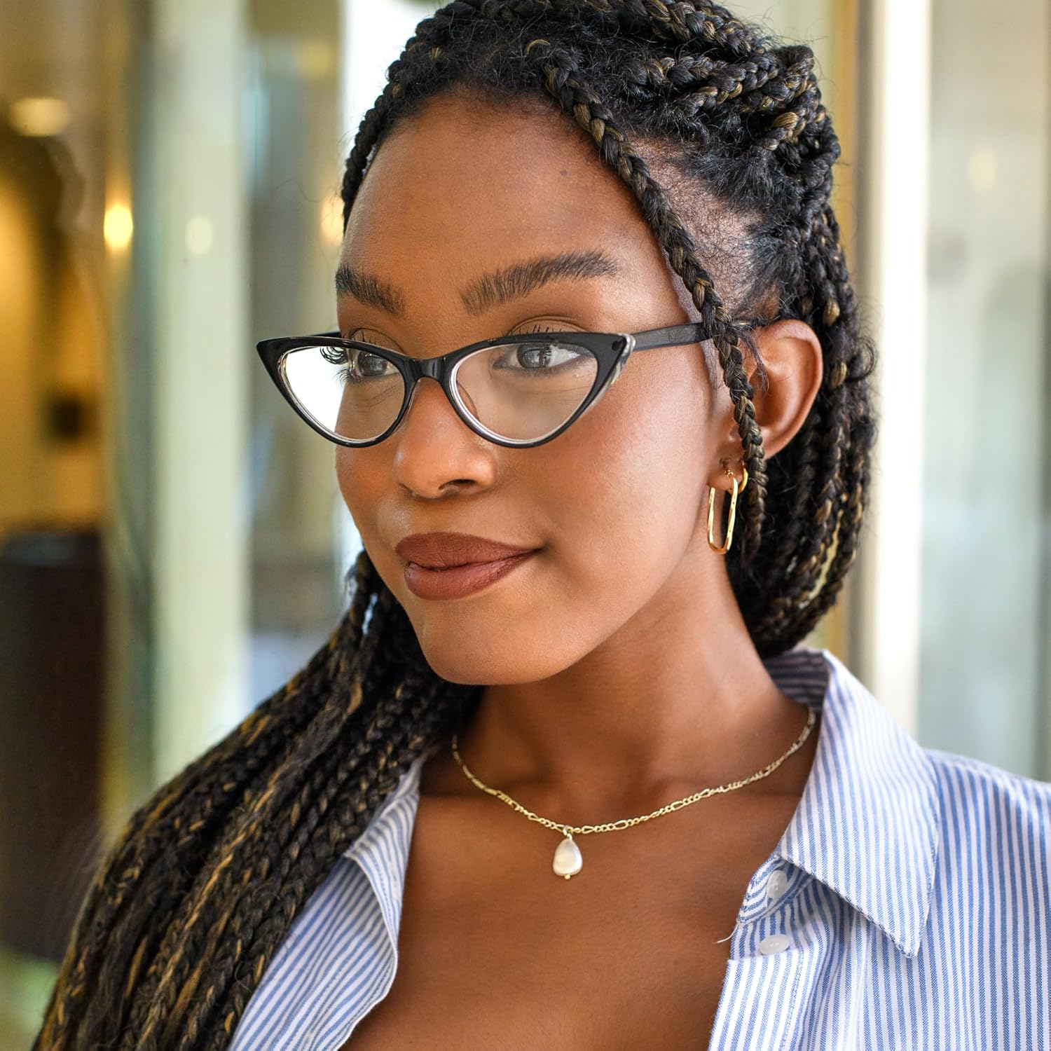 2SeeLife Small Cat Eye Reading Glasses for Women – Narrow-Medium Fit, Sturdy Frame, Spring Hinges, Premium Funky Readers, Black, +1.25