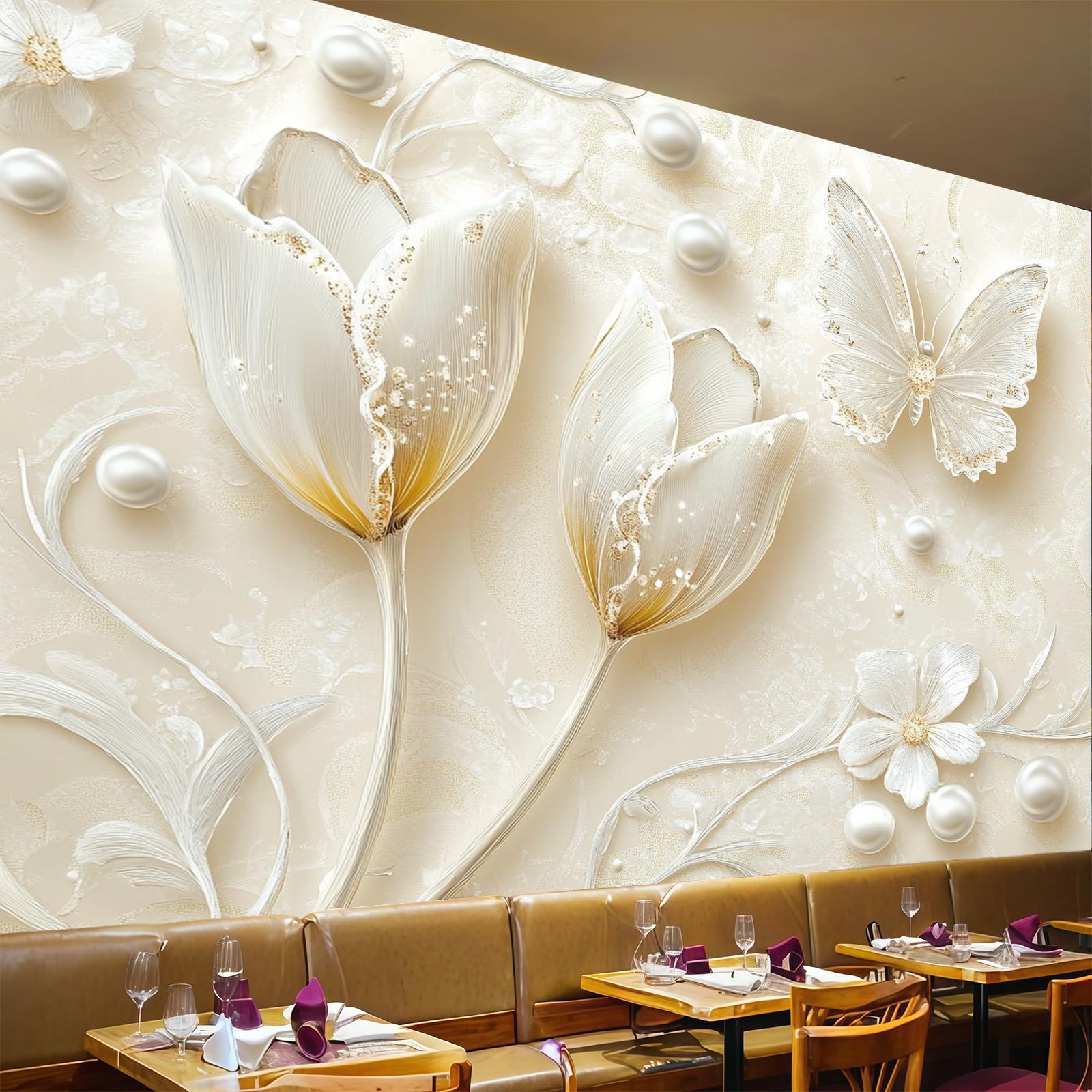 Papier peint panoramique tulipes pour masquer un mur abîmé avec une tapisserie XXL moderne