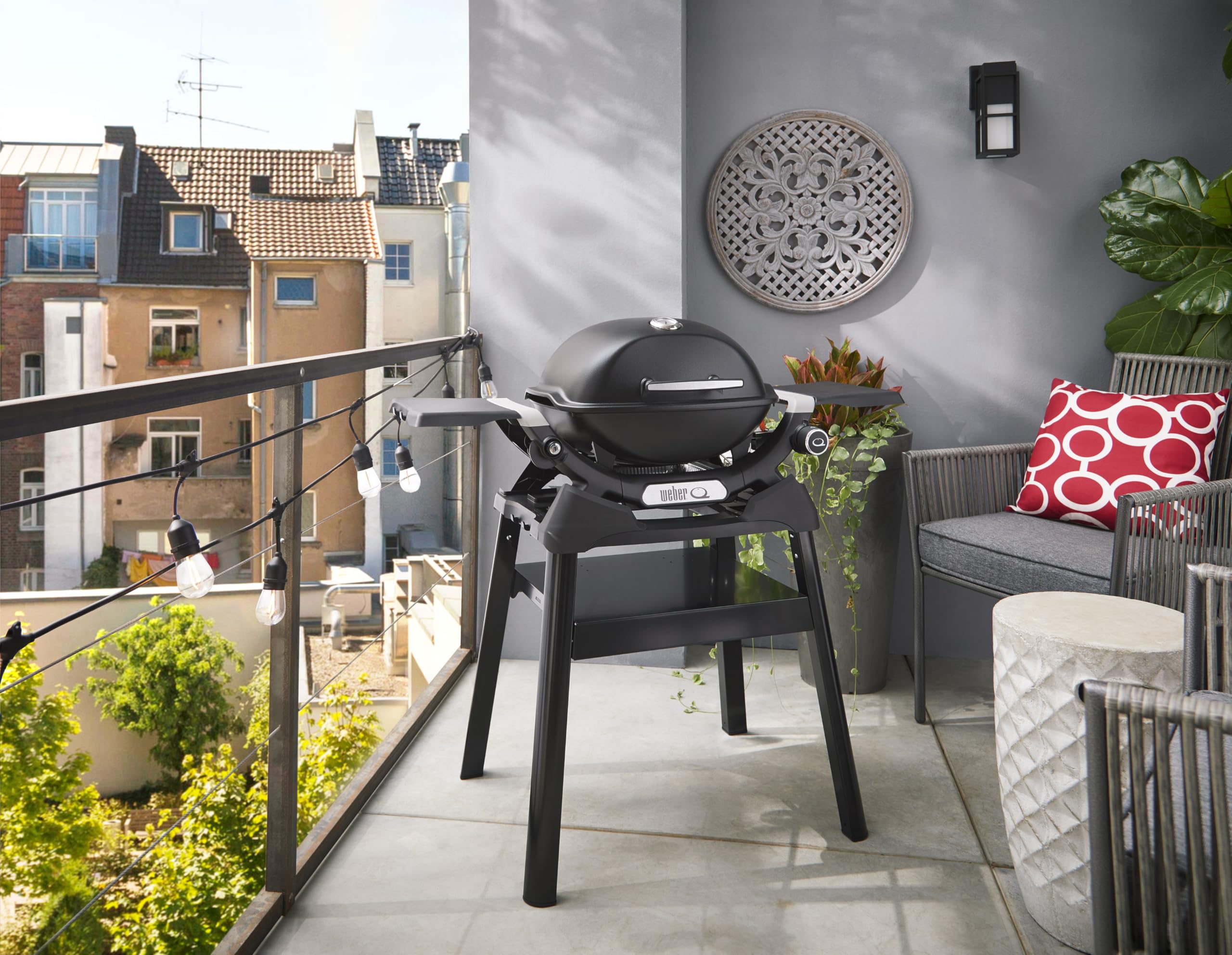 Weber Q 1200N Gasgrill mit Seitentischen und Stand