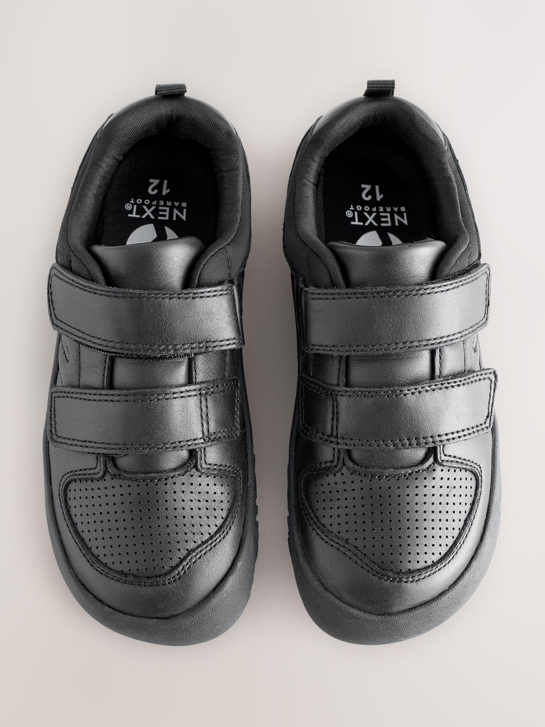 NEXT Niños Zapatos Escolares Barefoot de Piel con 2 Tiras de Cierre con un Toque