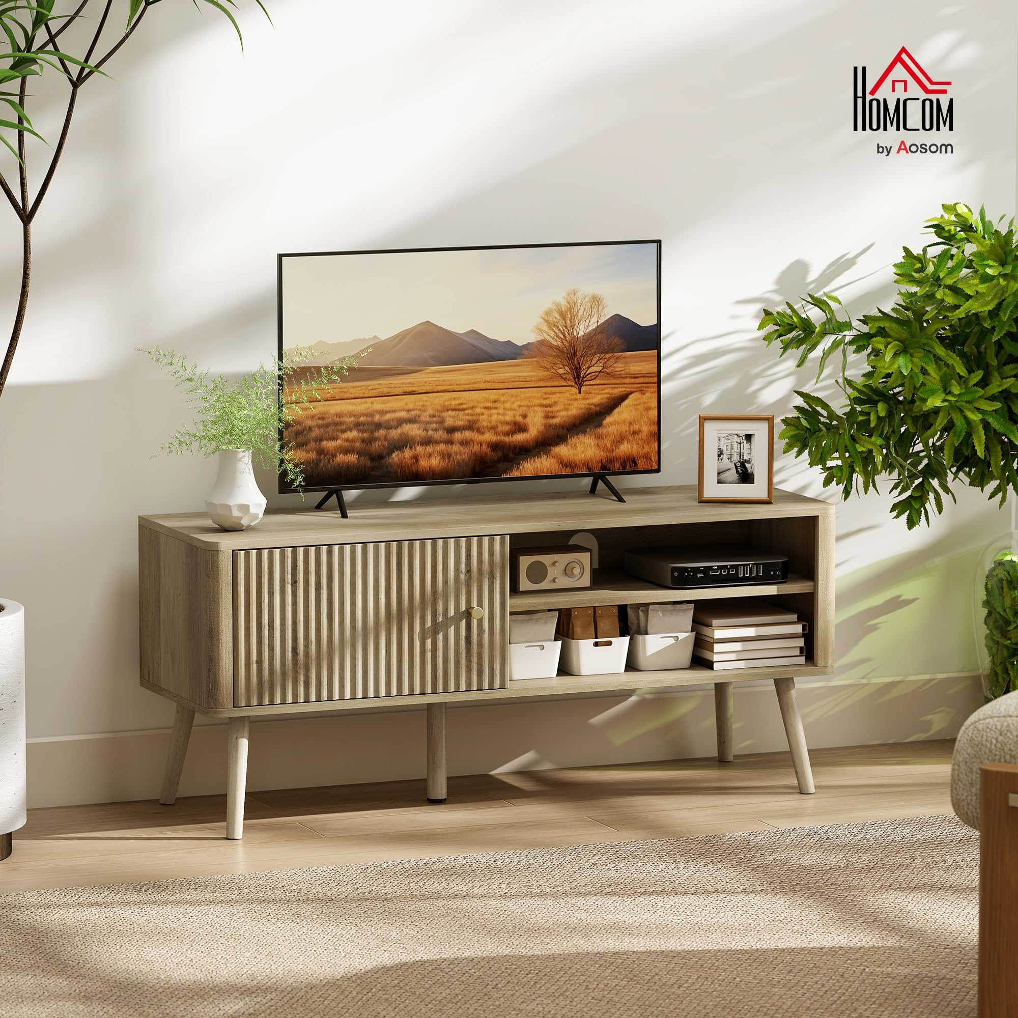 HOMCOM Mueble de TV con Puerta Acanalada hasta 55 Pulgadas 115 cm Roble | Mesa de TV, Mueble para Televisión, Estante Ajustable, Compartimentos Abiertos, Orificio para Cables, Salón, Comedor