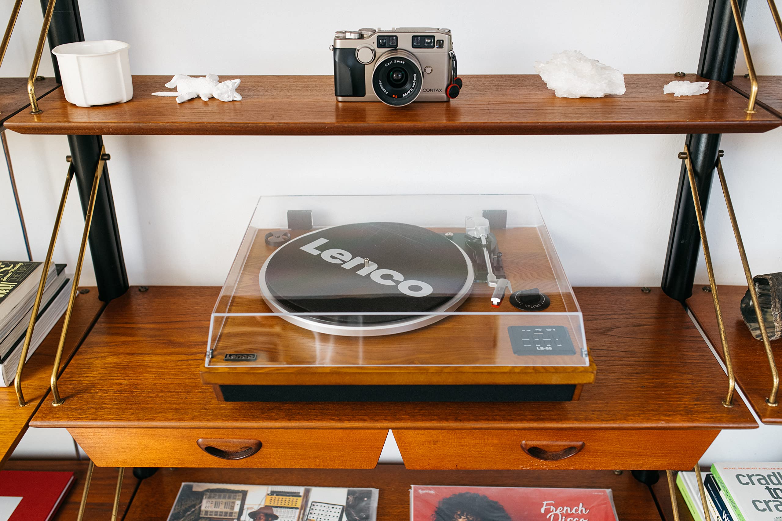 Lenco LS-55 Platine Vinyle, Tourne Disque Vinyle, Bluetooth - avec haut-parleurs intégrés - Encodage direct MP3 sur support de stockage - 2 x 5 Watt RMS - Entrée USB - AUX - Marron