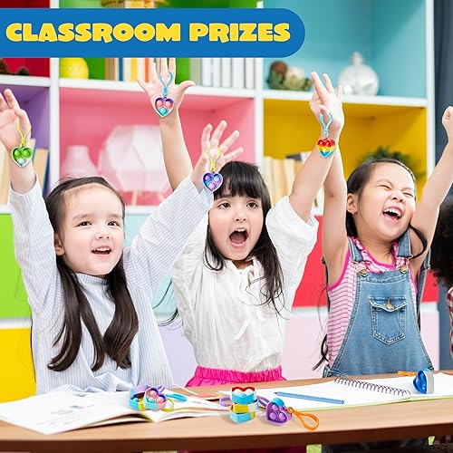 Miniatura 7 de JOYIN Paquete de 30 llaveros para ansiedad con burbujas para apretar, paquete de 30 juguetes sensoriales para fiestas para niños de 4 a 8 y 8 a 12