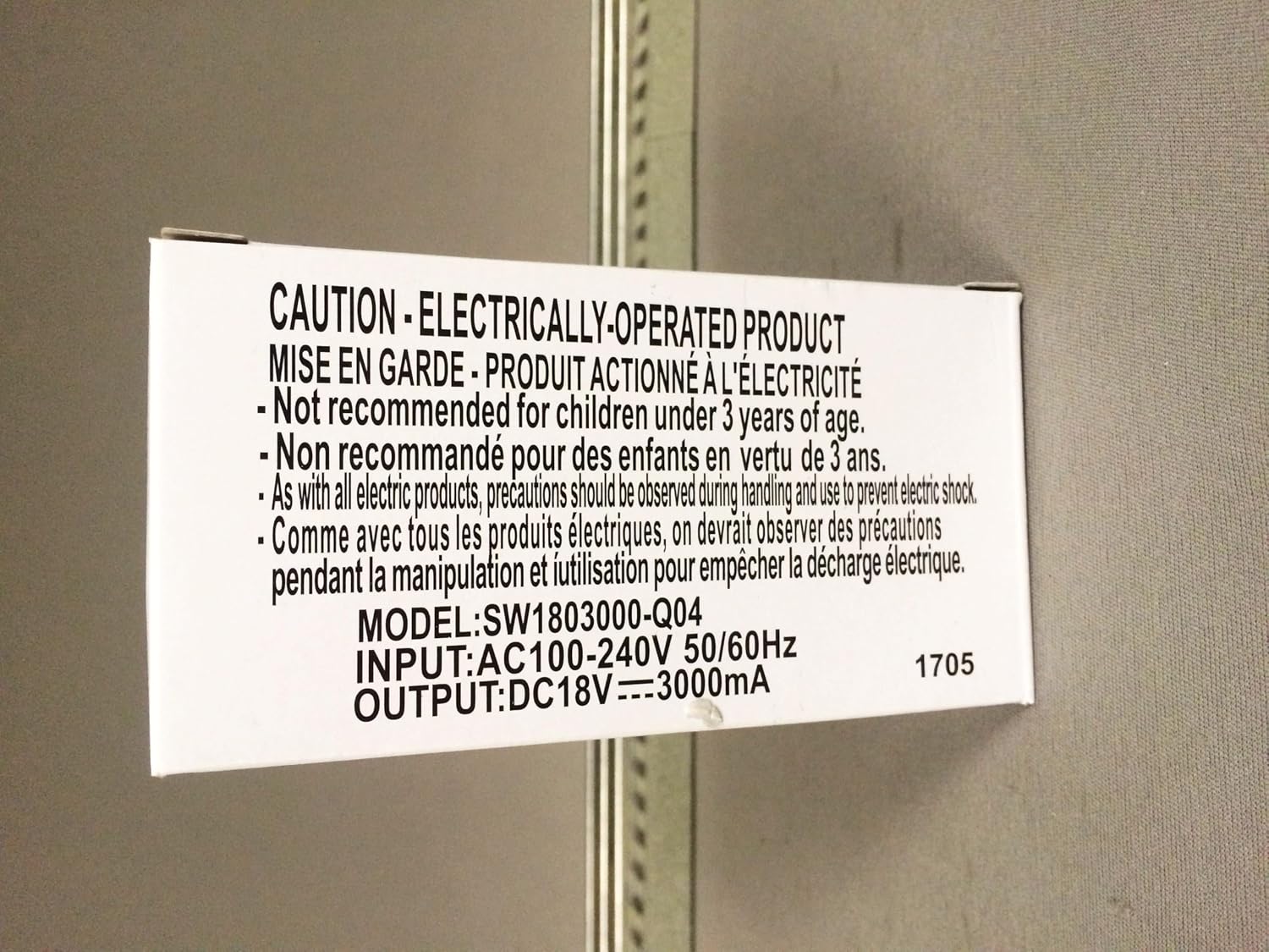 O Gauge LC 18v DC Power Supply 100-120V 60HZ 0.5A 6-37191-30
