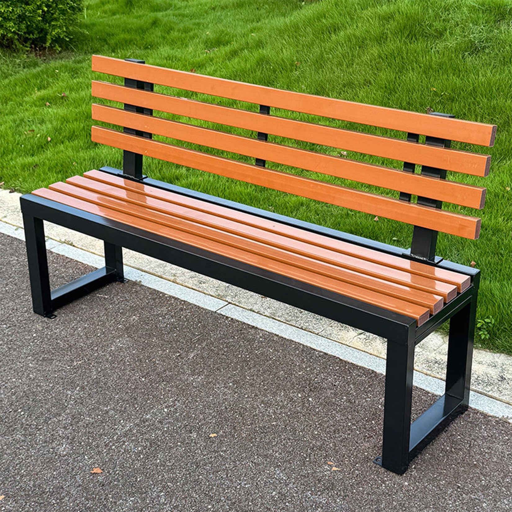Banco de jardín para balcón y terraza ideal para relajarse por la tarde