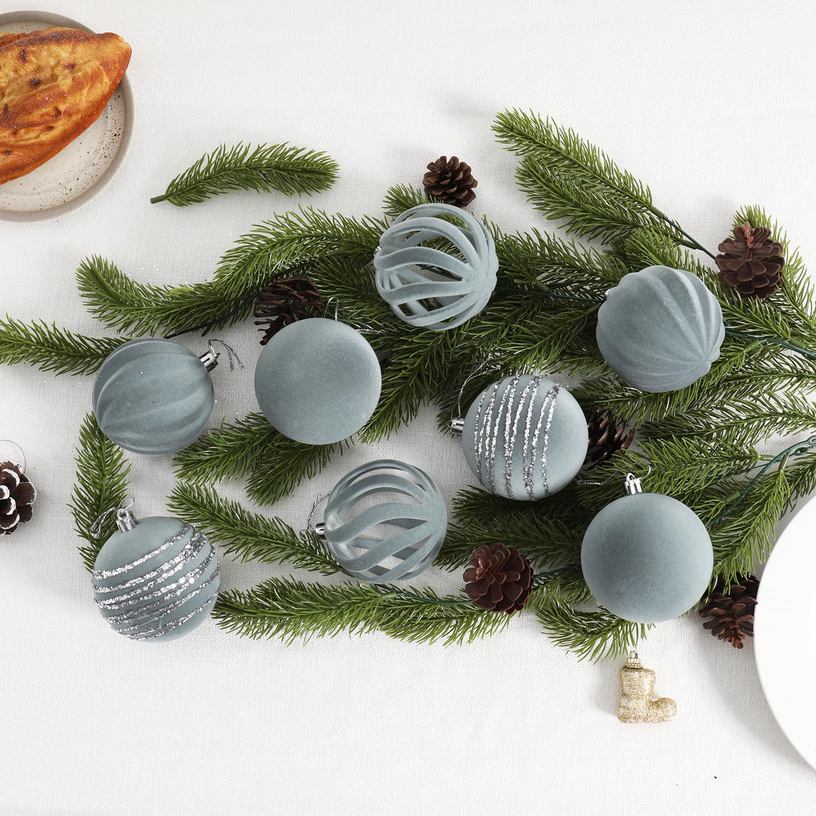 Lot De 12 Boules De Noël Floquées En Velours Avec Motifs