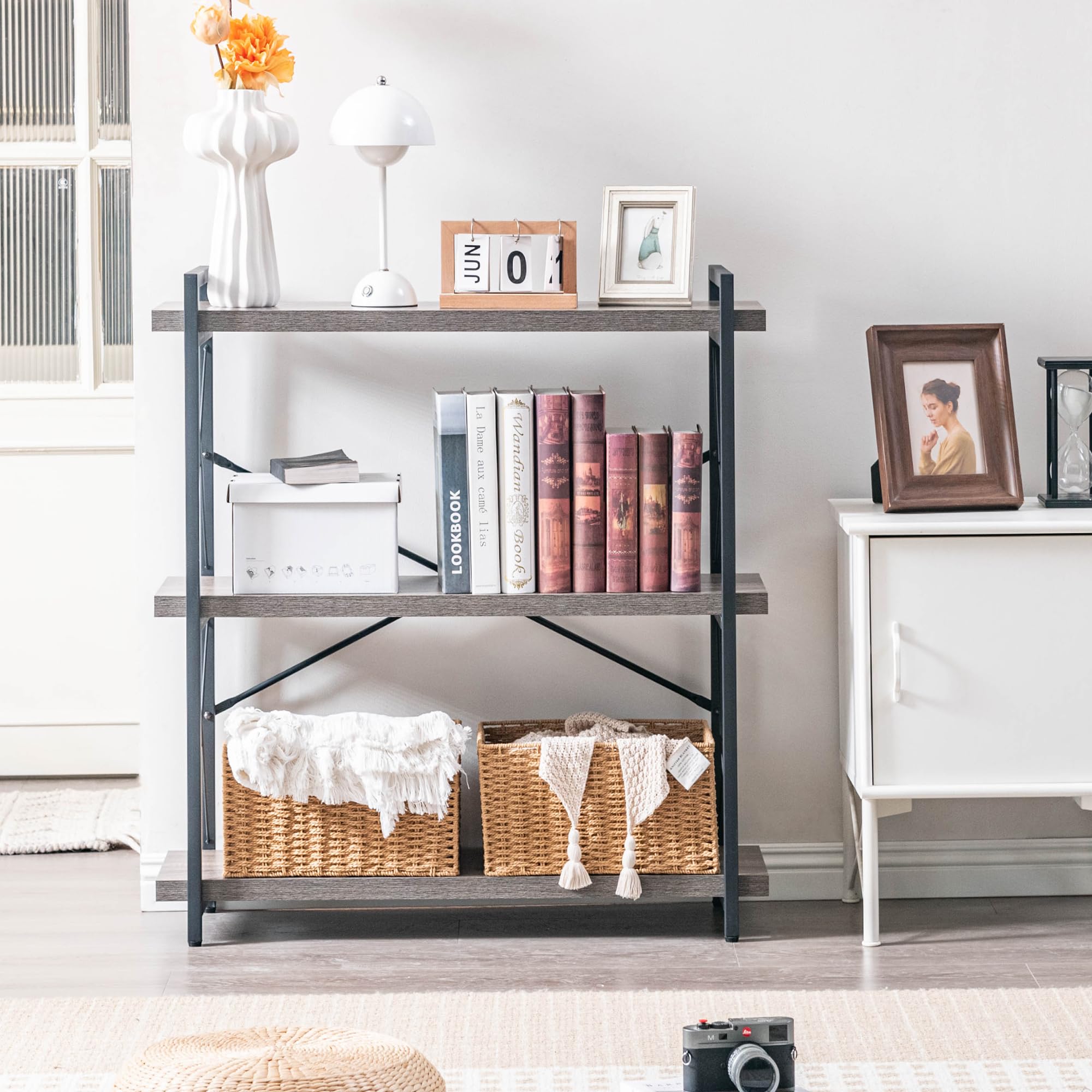 Amazon.com: HCHQHS Bookshelf, 3-Tier Industrial Bookcase