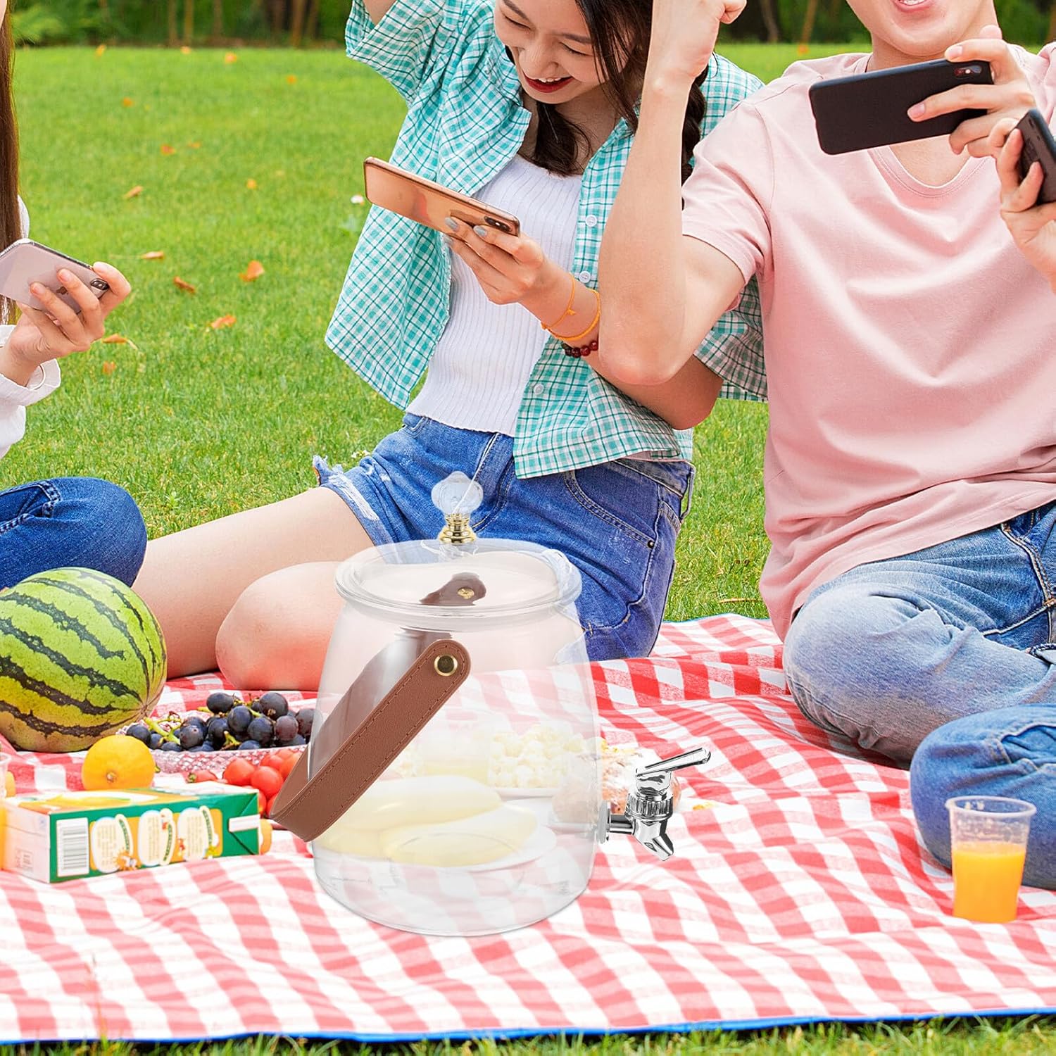 Beverage Dispenser with Faucet 3.2l Plastic Cold Water Container Drink Dispenser for Home Kitchen and Outdoor Use Random Color