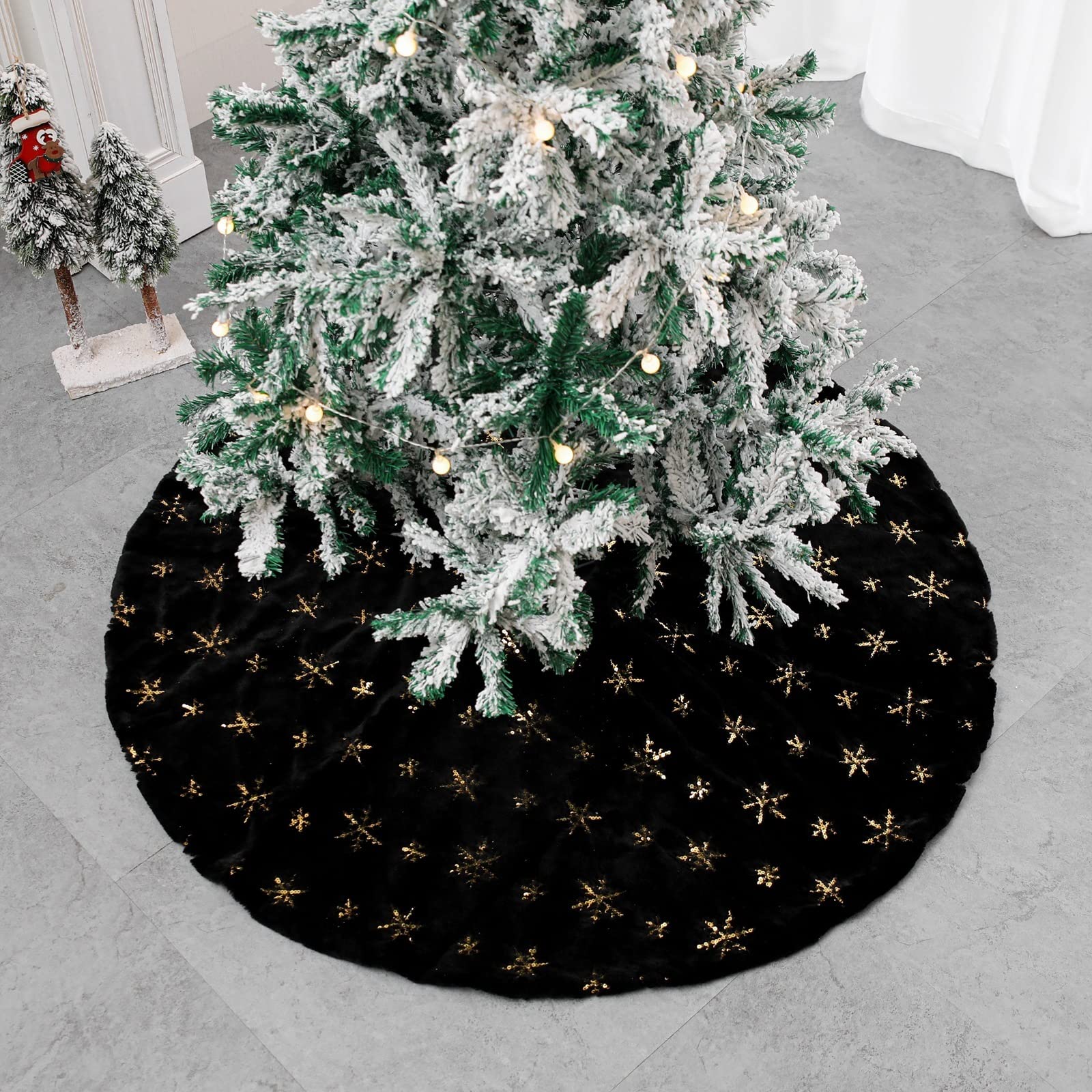 Nero Gonna per Albero di Natale con Fiocchi di Neve Falso Pelliccia Insieme A Paillettes Dorate Tappetino per Albero di Natale per Festa di Vacanza Ornamenti per Interni Ed Esterni,122cm(48inch)