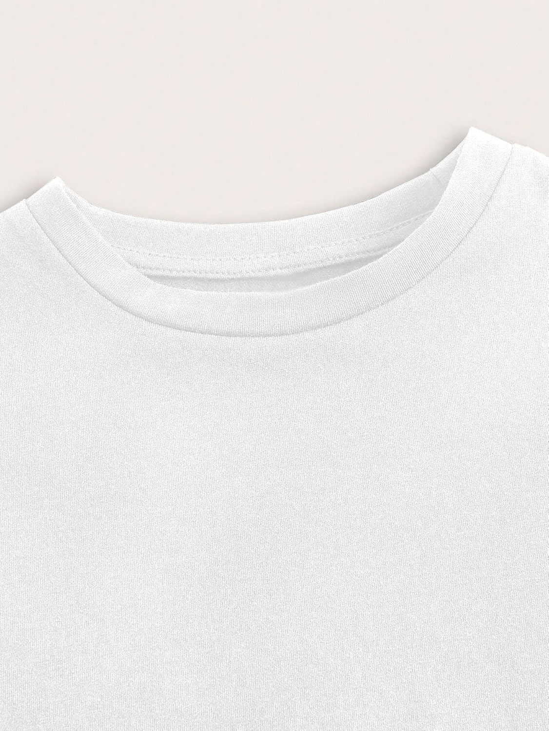 WDIRARA Women's Graphic Lip Print Crop Tee Shirt Round Neck Short Sleeve T-Shirt Slim Fit Top - Image 5