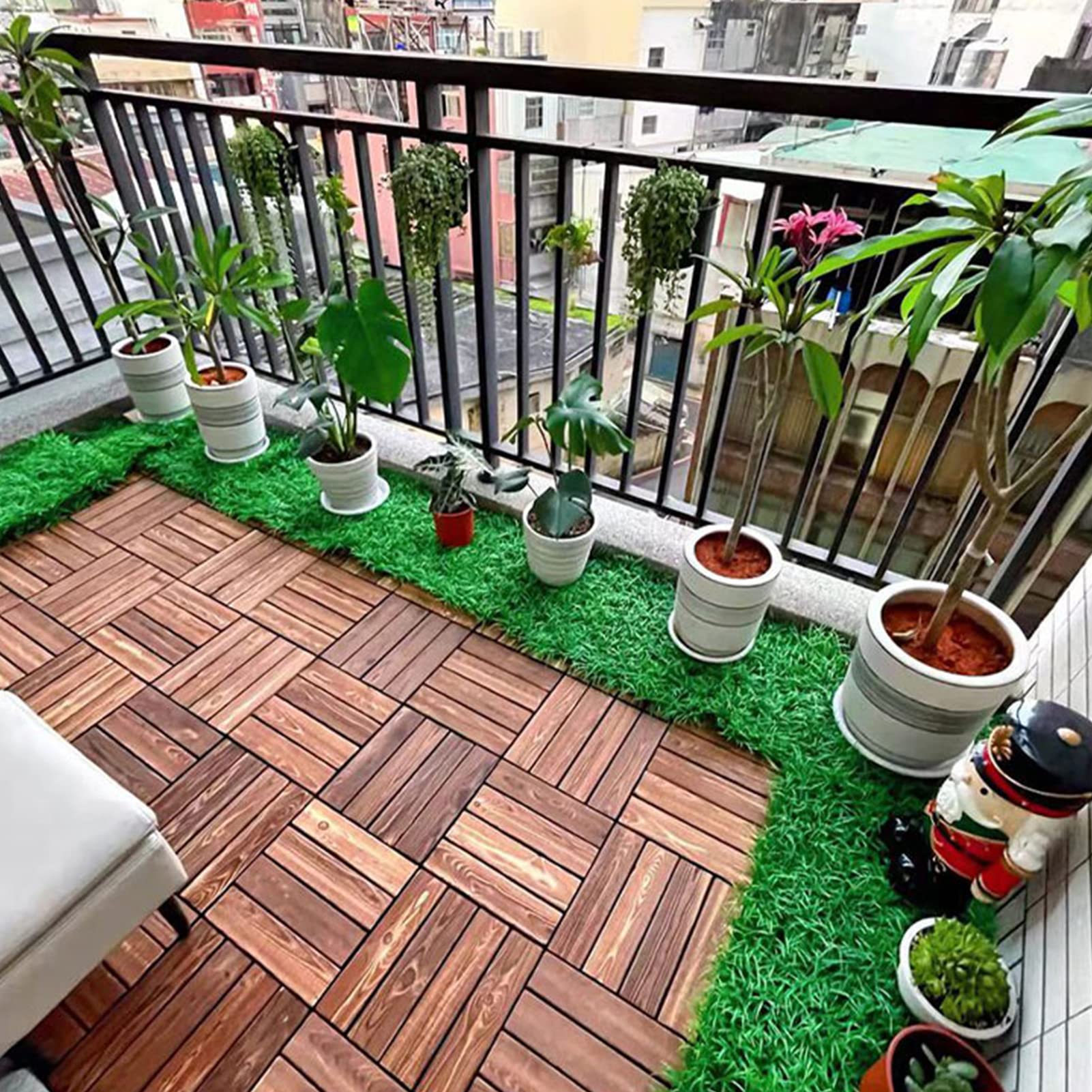 SUNGOOYUE Piastrelle per Pavimenti in Legno per Esterni Blocchi per Pavimento in Pino Canfora Naturale 10 Pezzi Base a Vite Aggiornata Piastrelle per Ponte Ad Incastro Facili da Installare per Balcone