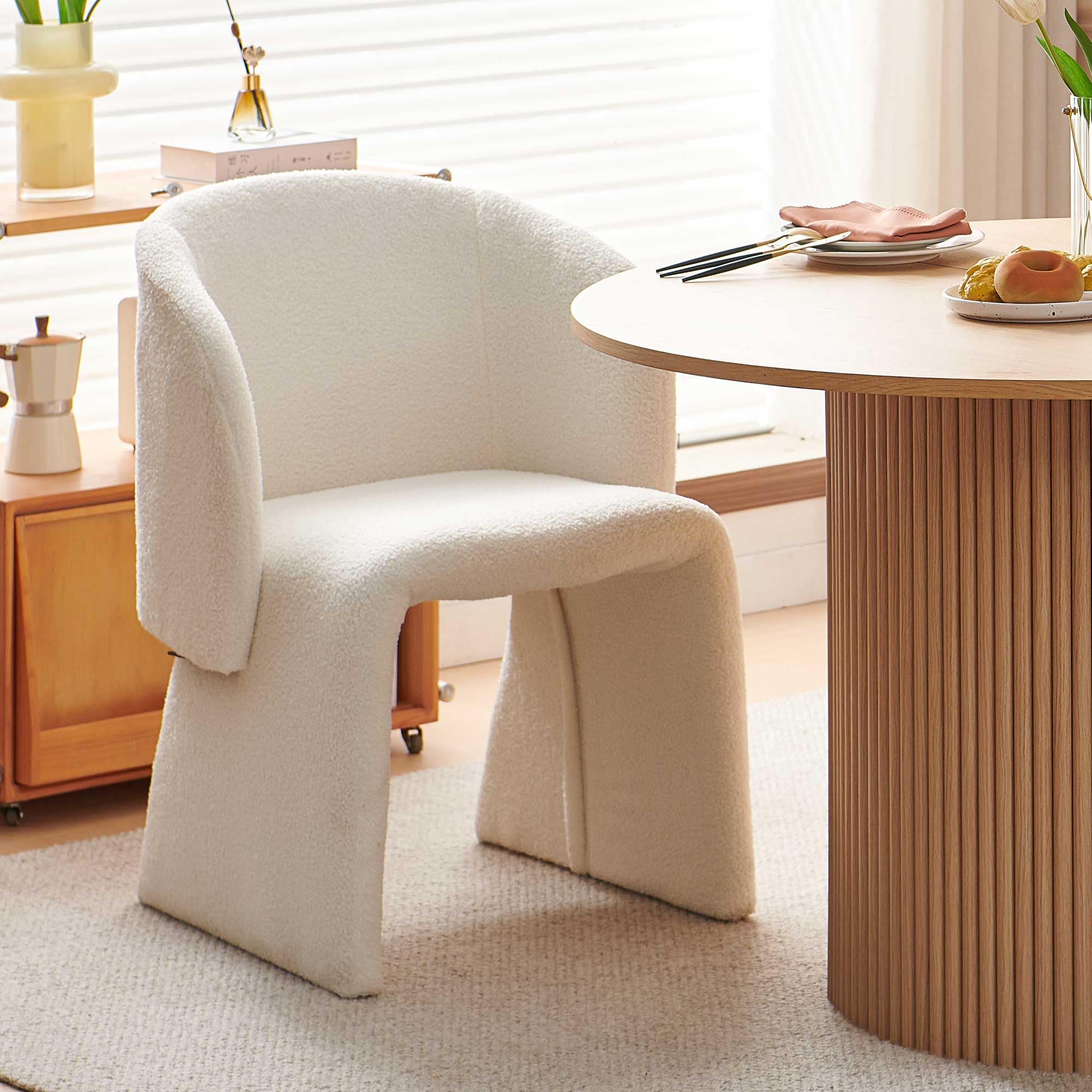 NORDICANA Barrel Dining Room Chair with Arms, Faux Fur Accent Chair for Kitchen, Living Room, Upholstered Single Sofa Chair, Off-White