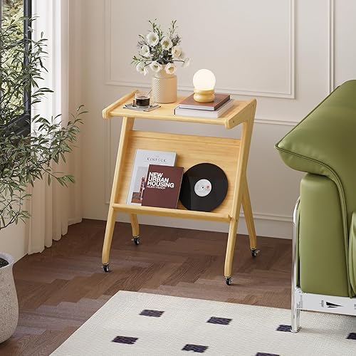 COMASACH Mesa auxiliar de bambú sólido con estantería, bandeja de TV de madera de mediados de siglo con ruedas, mesita de noche móvil para sala de
