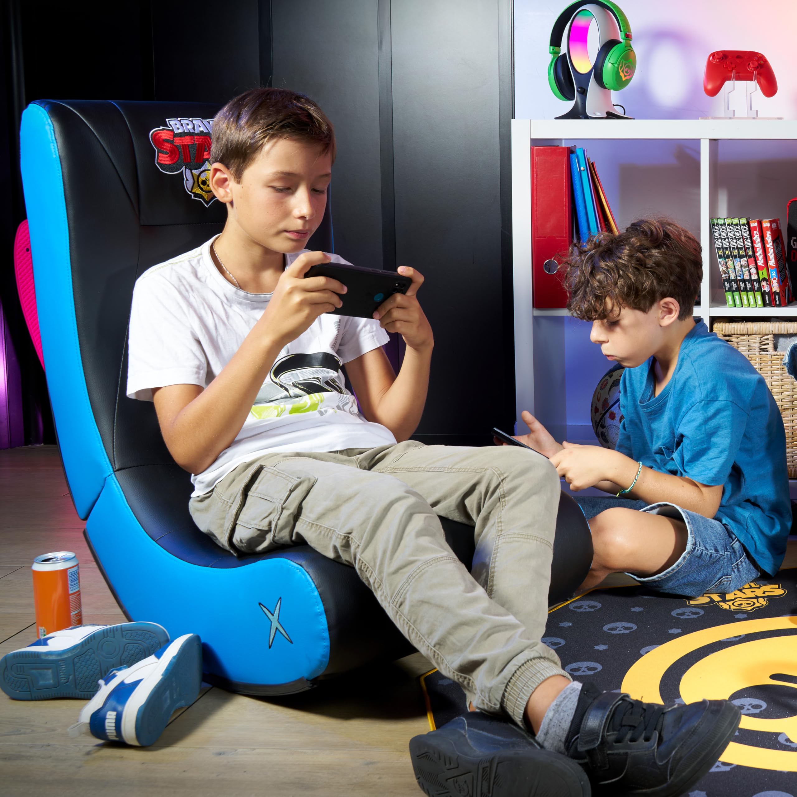 SUBSONIC – Sedia a dondolo da gaming Brawl Stars Crow – Sedia a dondolo ergonomica con licenza ufficiale – Similpelle nera e blu con ricamo – Comoda sedia per soggiorno o camera da letto