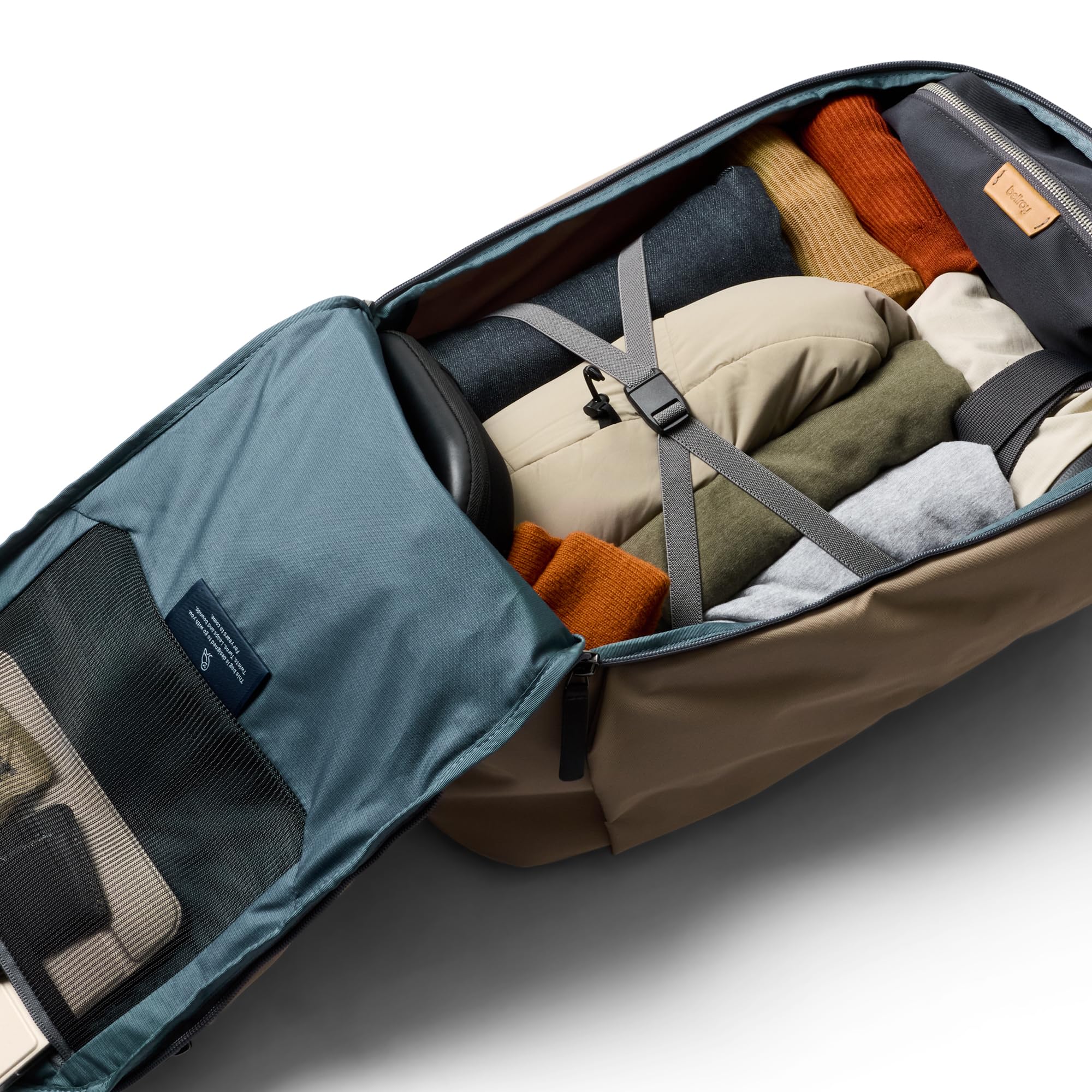 Bellroy Transit Workpack Pro 28L, Mochila de diario de 16 pulgadas - Stone
