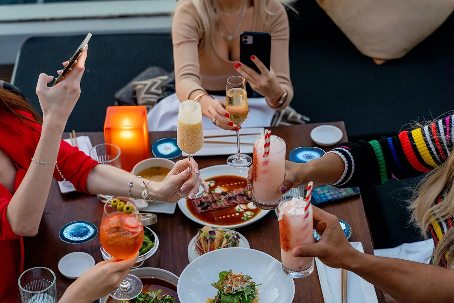 Natural Geode Coaster for Drinks, Set of 4 Clouded Agate Coasters for Coffee Table Decor, 3.5-4” Crystalline Stone Costers Agate Slices Glass Cups Holder for Home Office Housewarming Gift (Blue) - Image 8