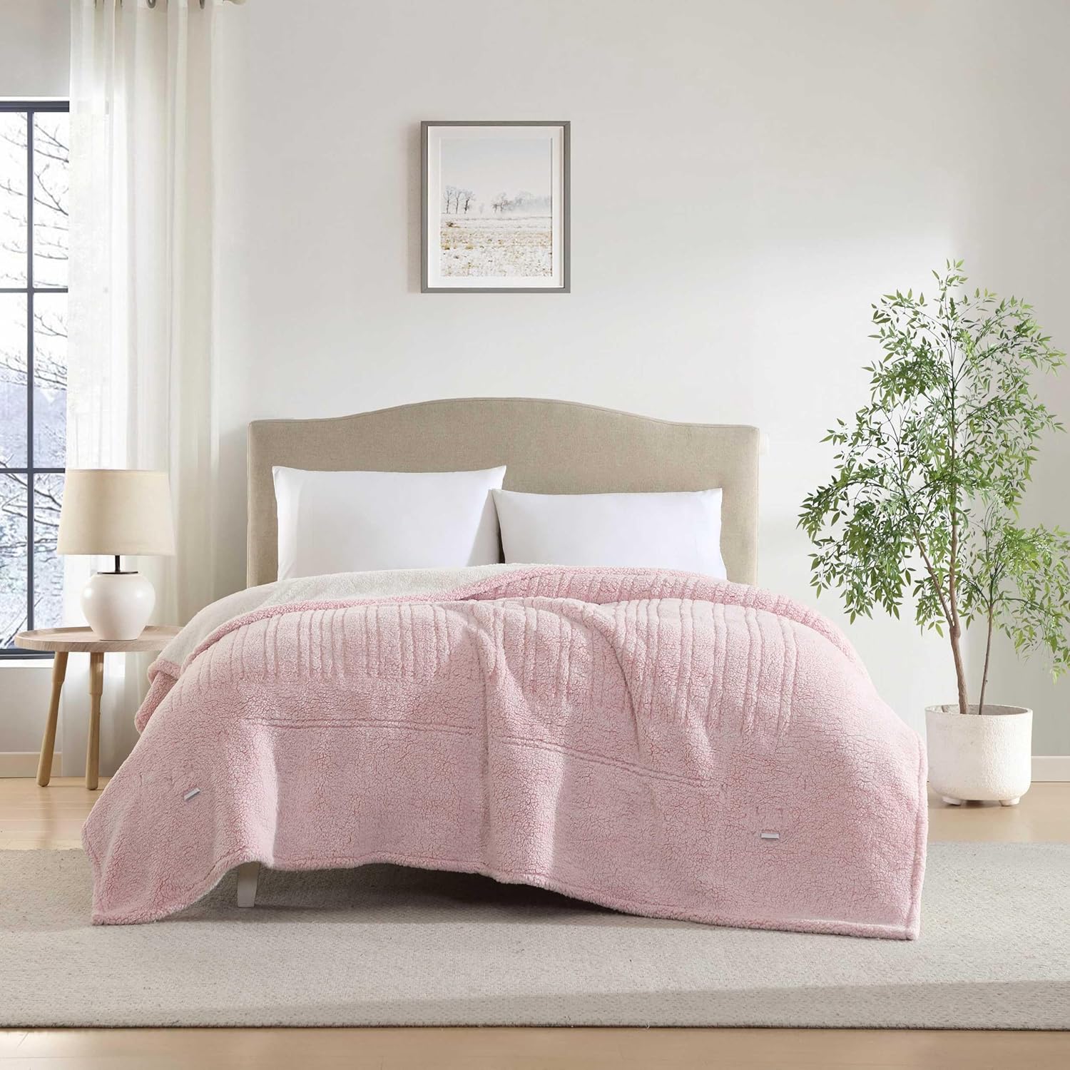 Laura Ashley - Twin Heated Blanket, Ultra-Soft Plush Throw Blanket with Sherpa Reverse, Medium Weight Bedding with 10 Heat Settings & Auto Shut-Off (Clarabelle Pink)