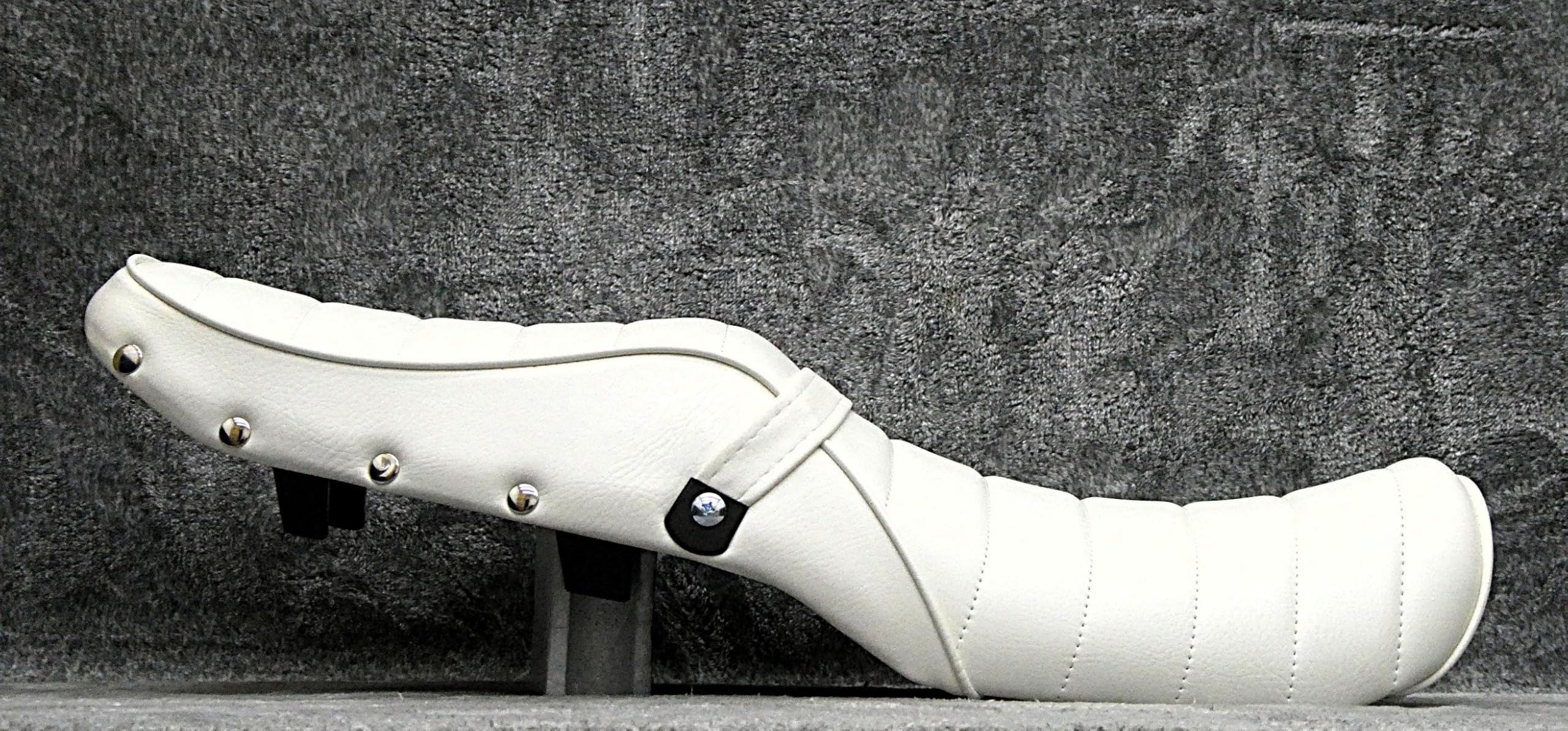 Amazon | バリオス2 用 鋲打ち 白皮 タックロールシート / Ⅱ型