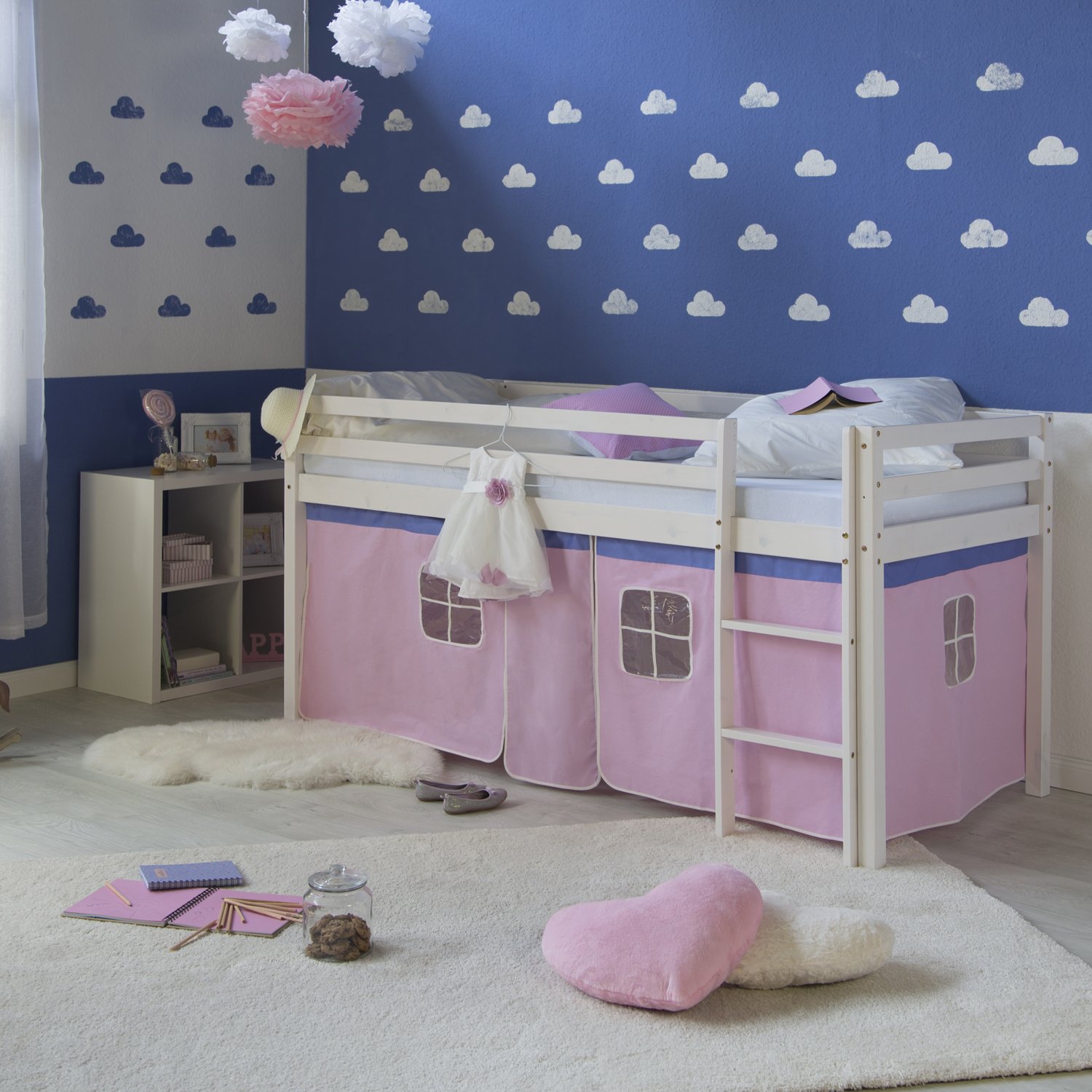 Homestyle4u Kinderbett 90x200 Weiß - Hochbett aus Holz Kiefer mit Leiter | Massives Kinderhochbett inkl. Vorhang Rosa aus Baumwolle - Stabiles Bettgestell mit Absturzsicherung für Kinderzimmer