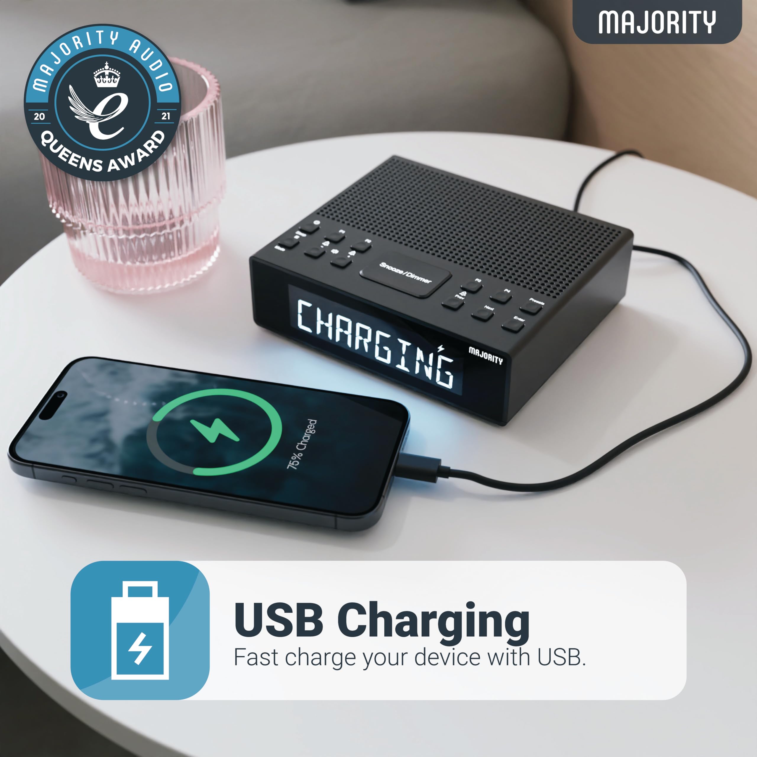 MAJORITY Bluetooth Dab, radiosveglia Dab+, Radio da Comodino con Doppia Sveglia, Funzione Snooze, Ampio Display Regolabile, Suono ad Alta fedeltà, Ricarica USB, FM, Jack per Cuffie Knapwell