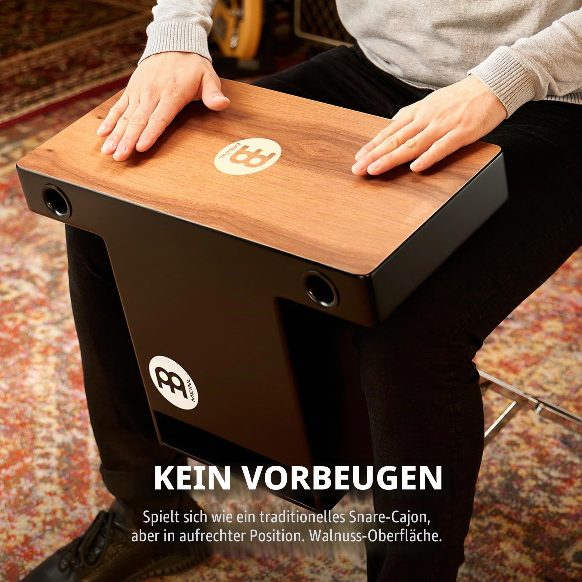 Meinl Percussion Pickup Turbo Slaptop Cajon - rückenschonendes T-Design mit 3 Schallöffnungen vorne - Schlagfläche Walnuss (PTOPCAJ2WN) | T-Design, Snare-Saiten, Schalllöcher vorne, Passiver Tonabnehmer, 14,5 x 10 x 5,75 Zoll, Baltische Birke und Walnuss