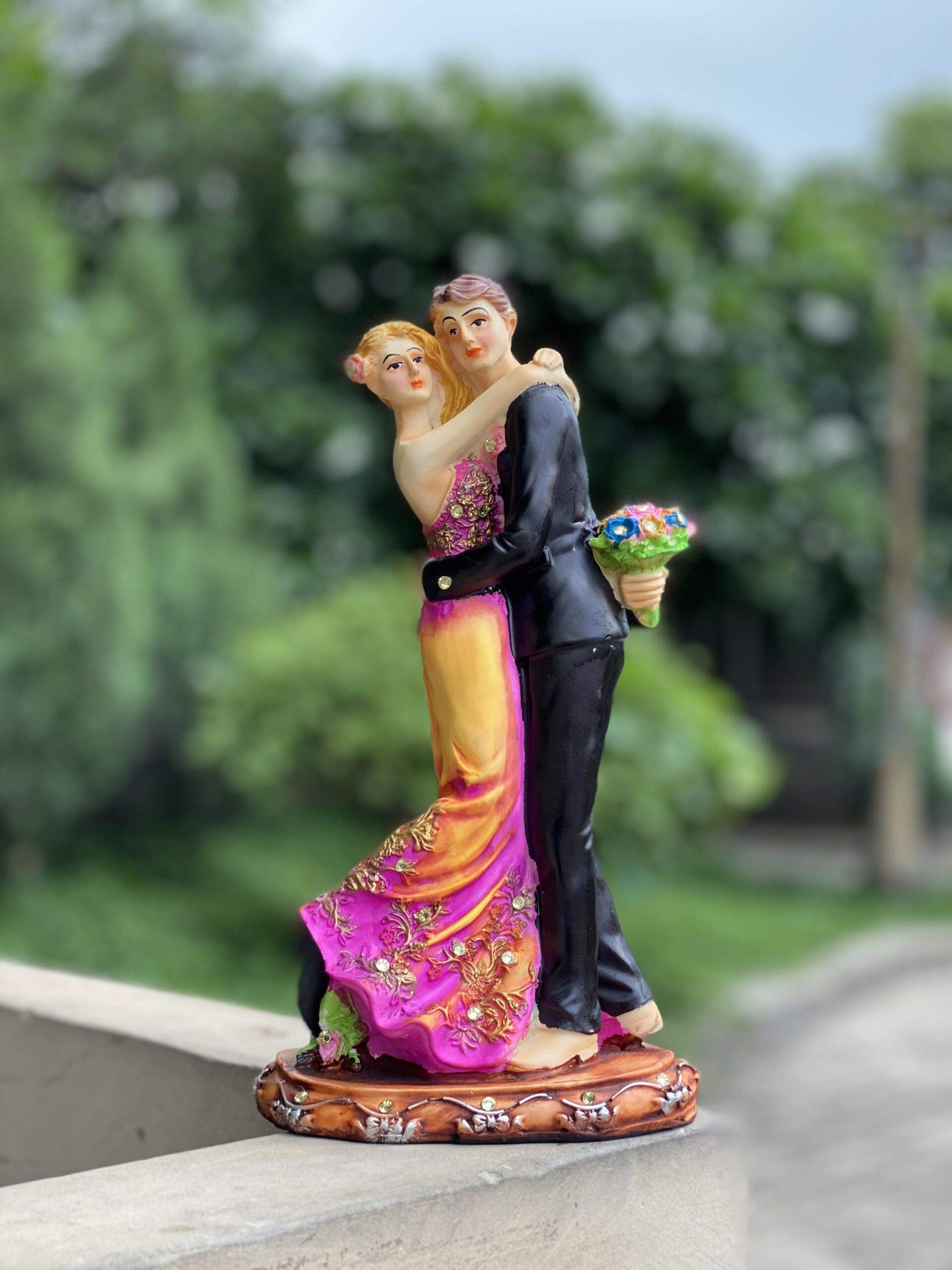 Buy Weirdo Cute Love Couple Statue S4 Online at Low Prices in 
