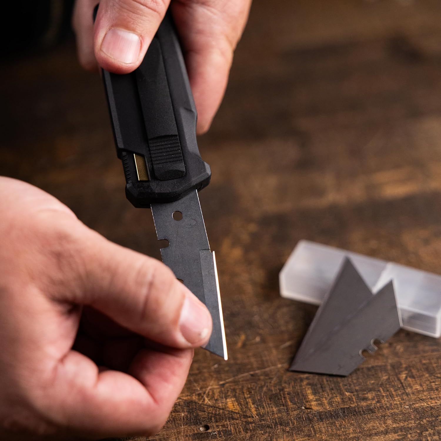 Box Cutter, Utility Knife with 10 Standard Replaceable Blade Pack