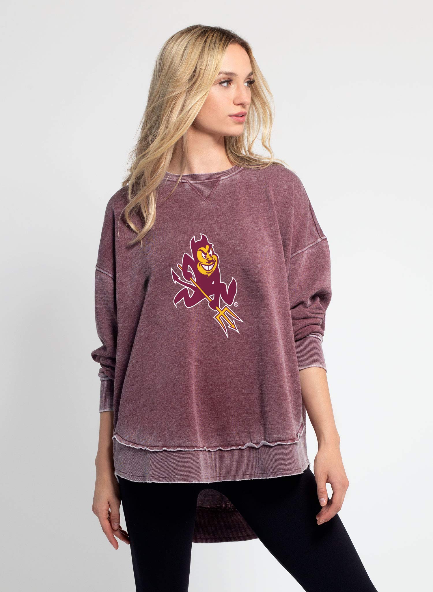 Outerstuff Mens FIFA World Cup Penalty Long Sleeve Tee, Black, Small