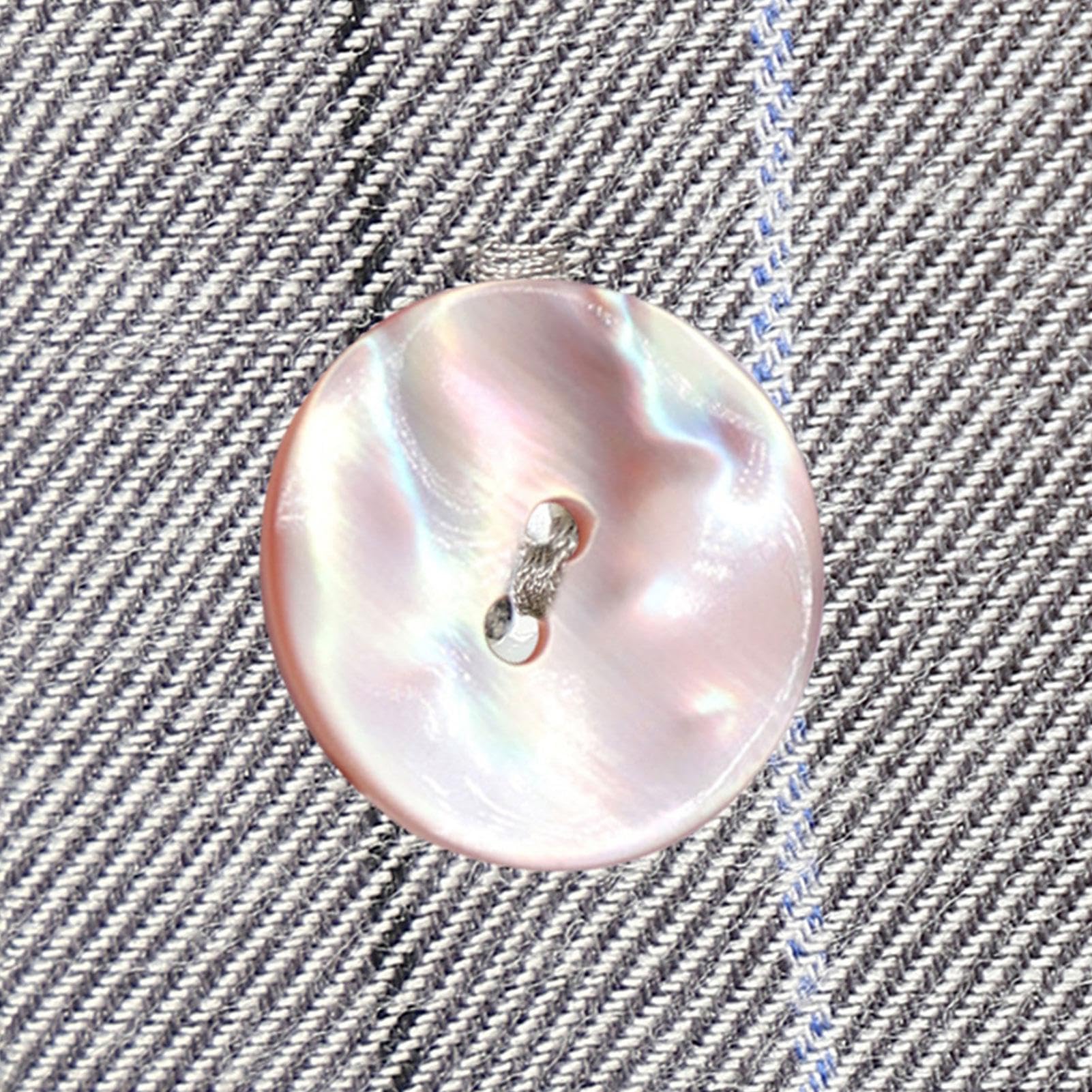 Knoop parelmoer Off white 1.2cm | Diverse knopen. | De Knopenshop Knoop parelmoer Off white 1.2cm | Diverse knopen. | De Knopenshop
