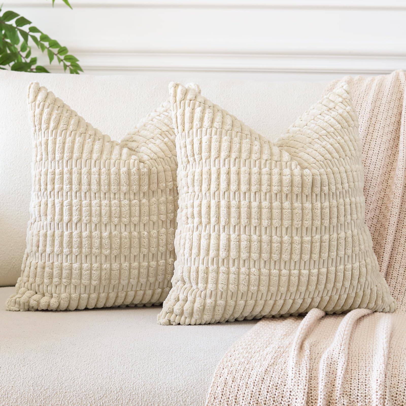 Housse de coussin en velours de qualité supérieure beige