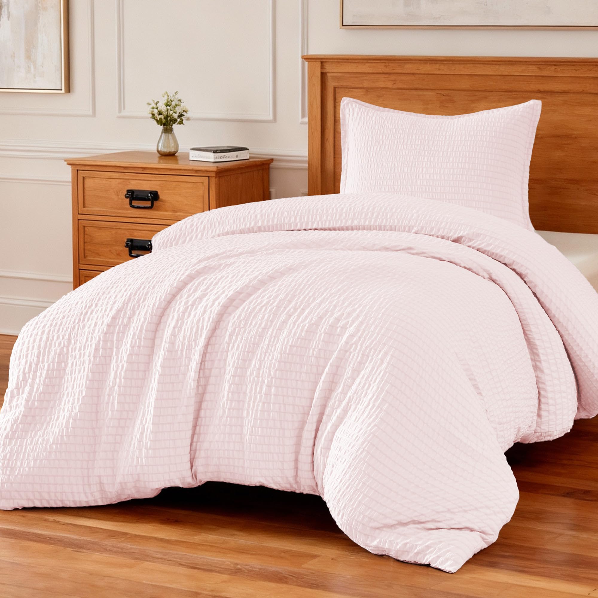 Photo 1 of Amazon Basics Duvet Cover Set with Jacquard Geometric Pattern, 2-Piece with 1 Duvet Cover and 1 Pillow Sham, Comforter Not Included, Twin, Pink
