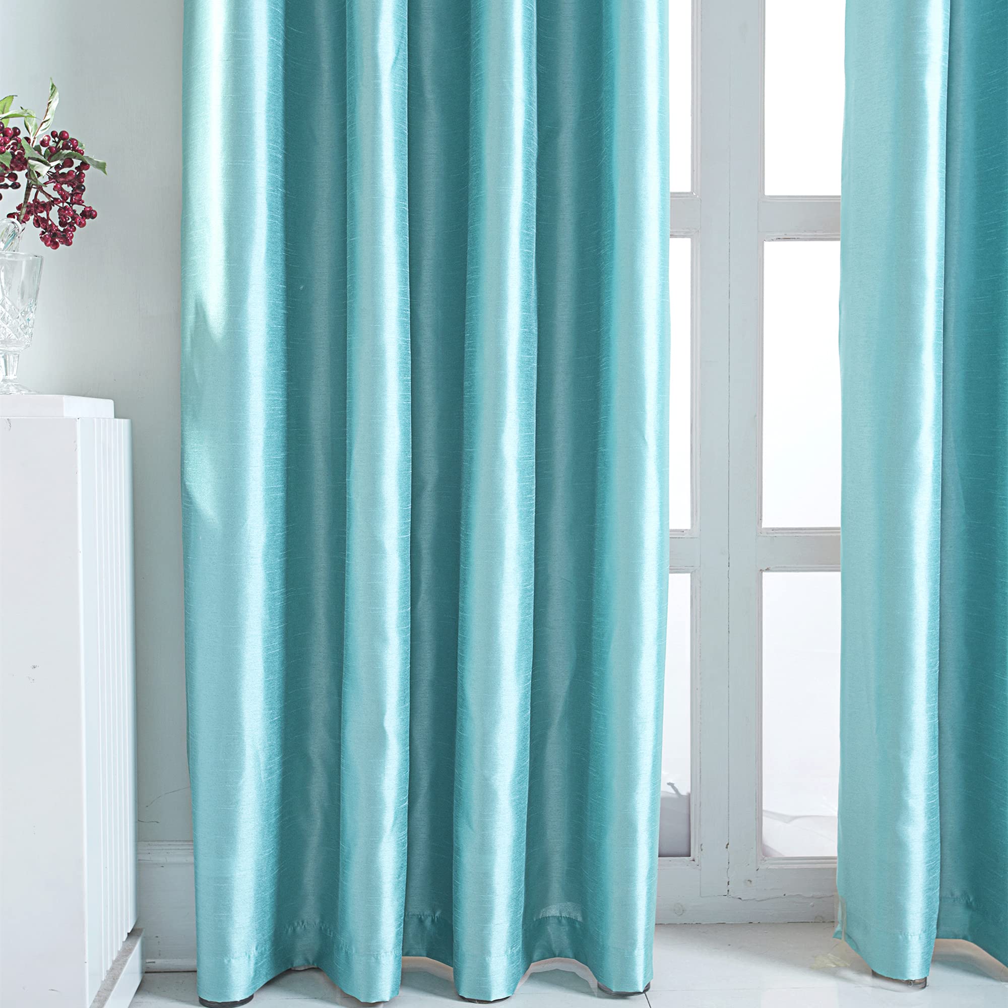 GYROHOME Rideaux occultants en faux soie, rideaux de fenêtre entièrement doublés de couleur unie pour chambre et salon, à isolation thermique avec œillets, rideaux occultants à isolation thermique