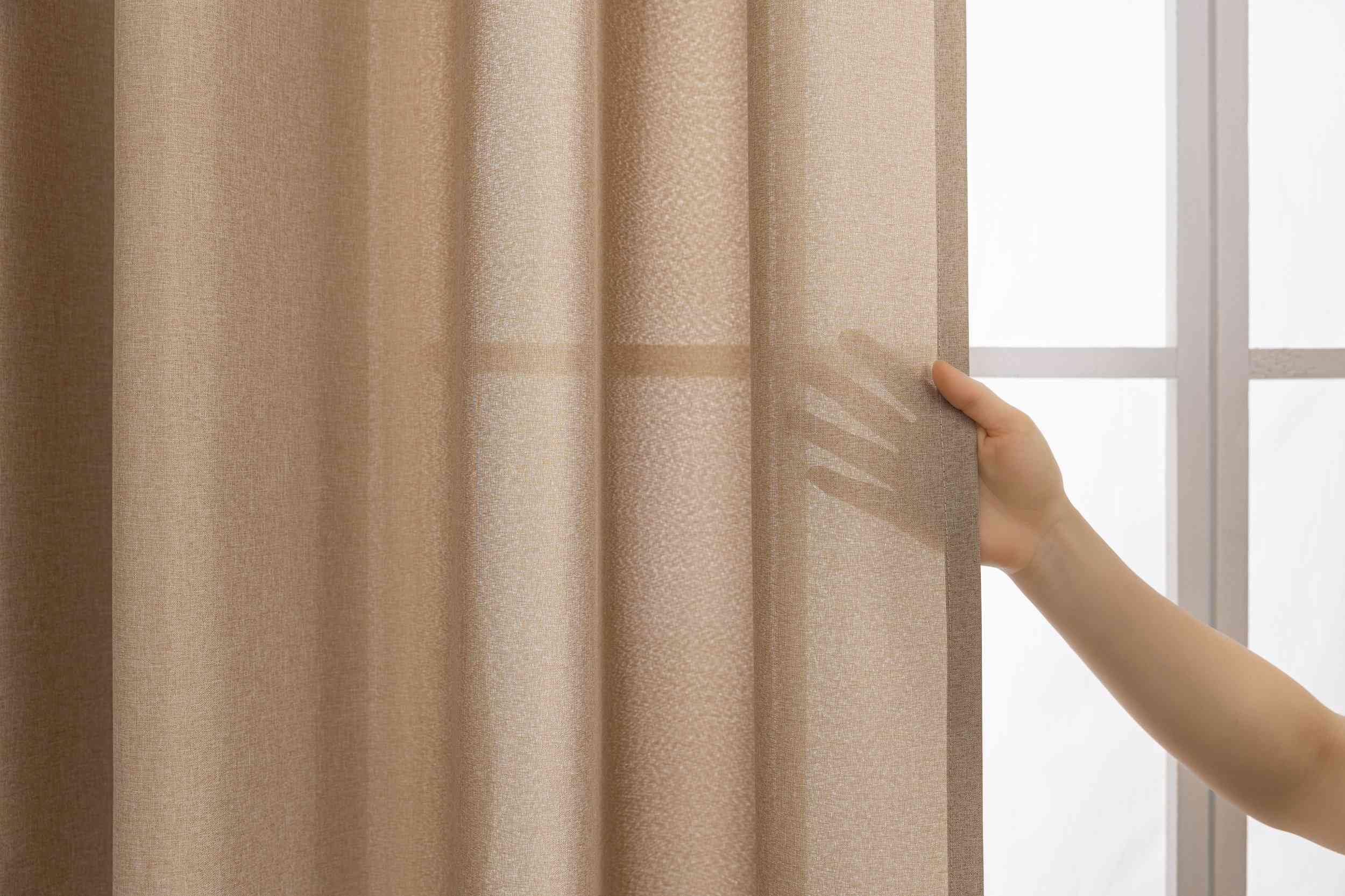 Gardinen-Set 3-teilig S Wien« | 2 Vorhänge Leinenoptik HxB 245x145 cm Taupe und 1 Voile Batist Store HxB 245x300 cm Weiß 1:2 Wellenband 2025100-110S1