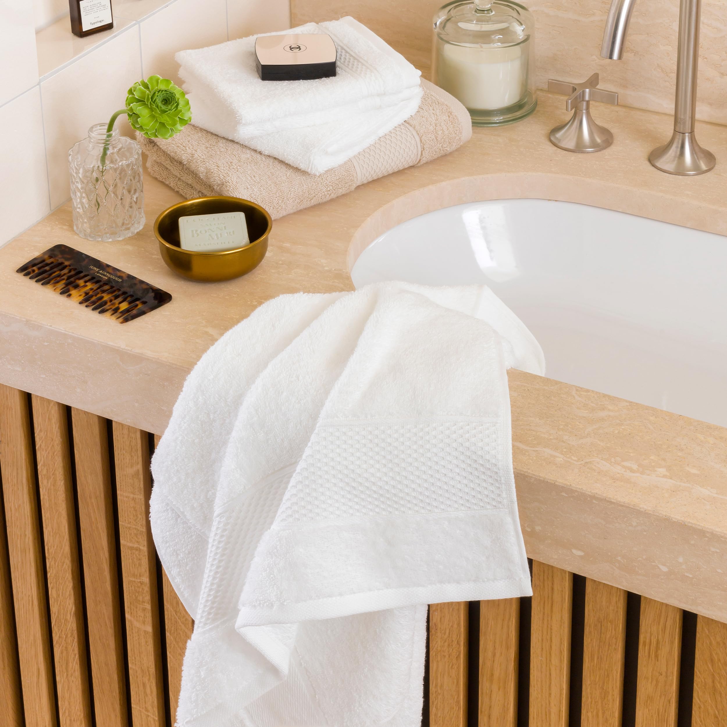 MÖVE Pure Luxury douchehanddoek, 80 x 150 cm, van 100% Egyptisch katoen, Angora