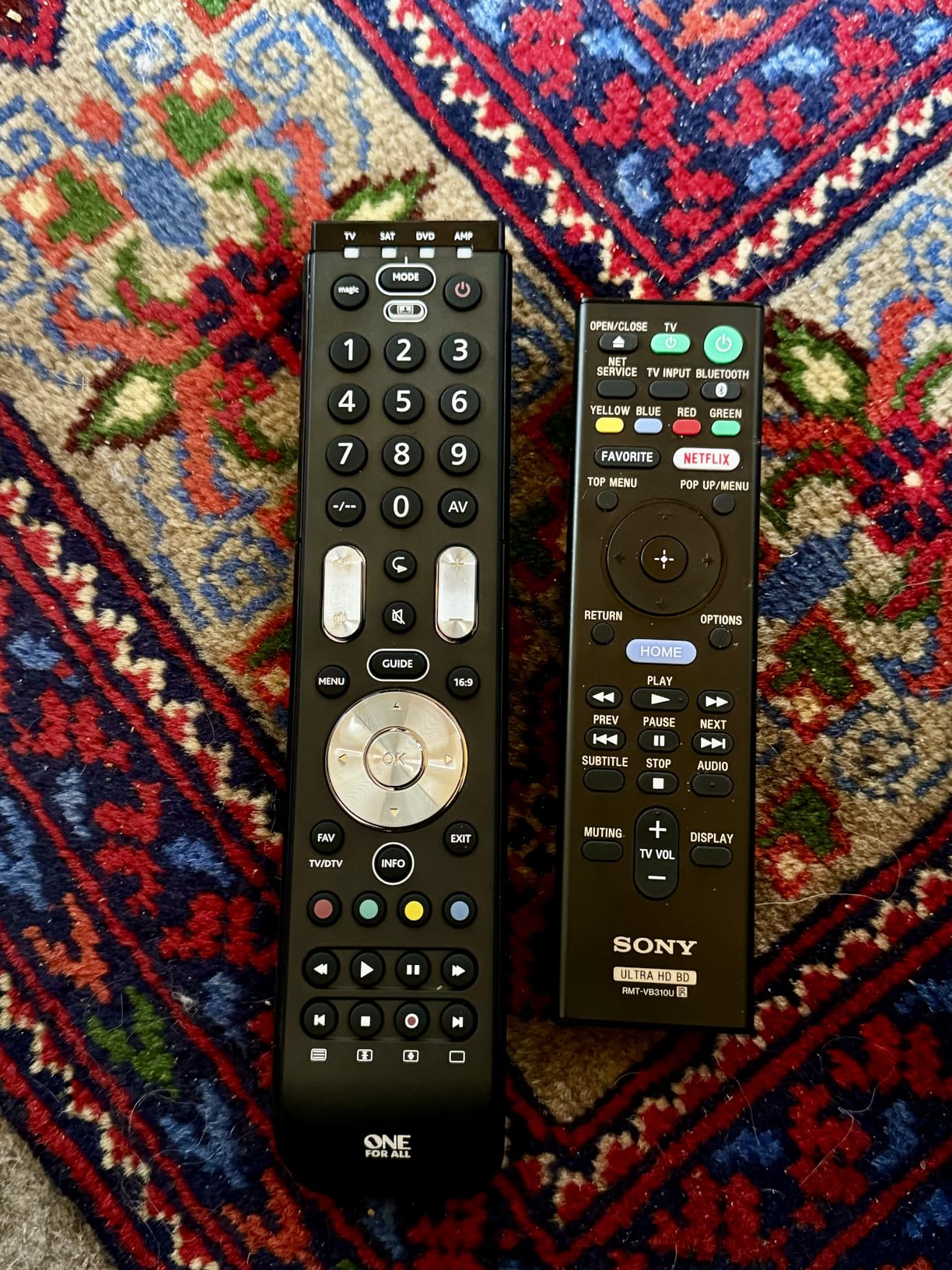 One For All Essence 4 Universal Remote Control Operates 4 Devices (TV