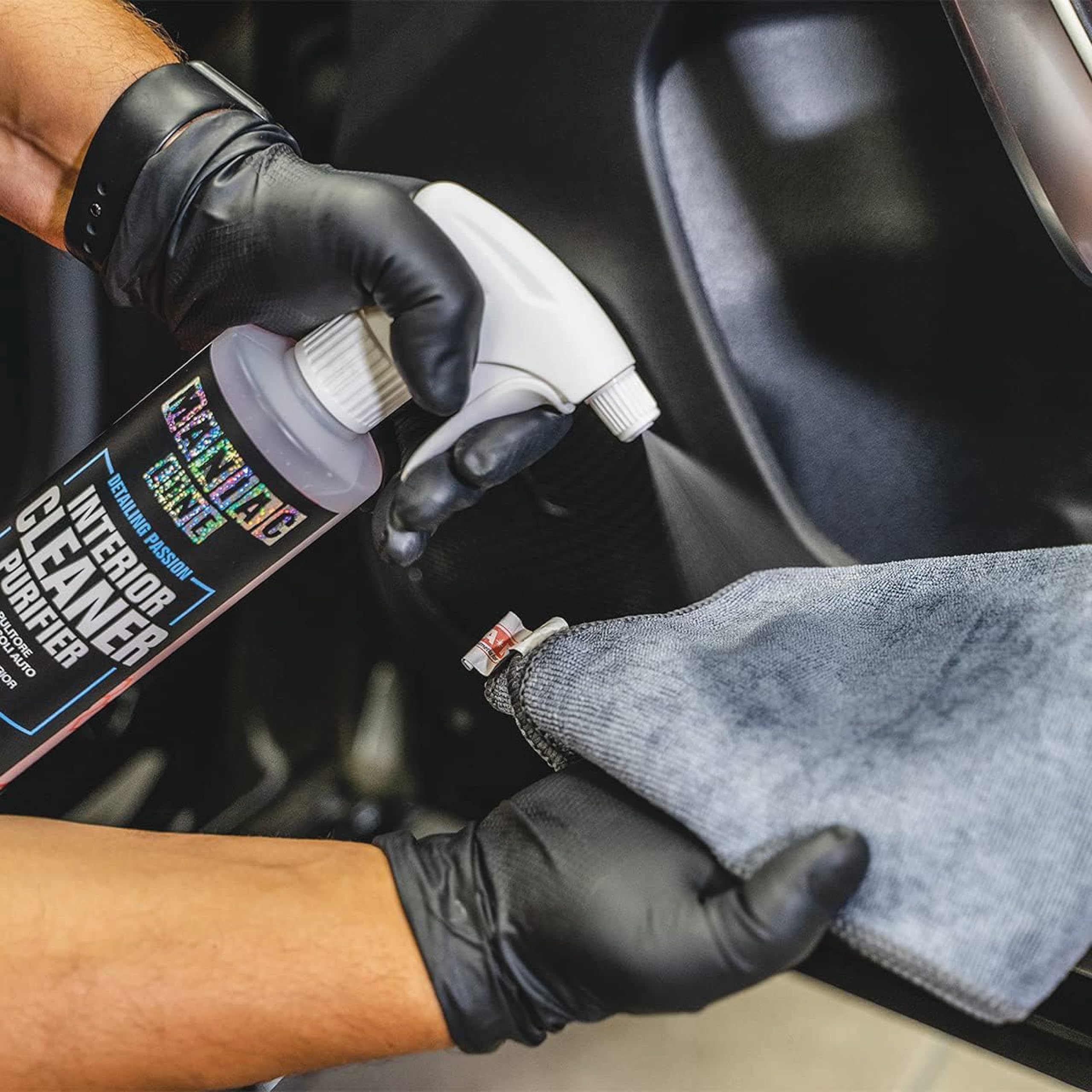 Mafra, Maniac Car Detailing Line, Formato 1L, Interior Cleaner Purifier, Pulitore Abitacolo Auto con Azione Decontaminante e Igienizzante Anti-Odore, Elimina Sporchi Misti Difficili