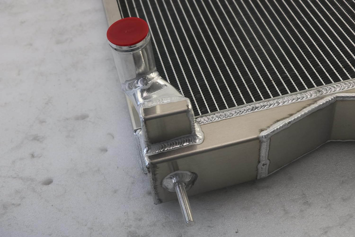 Massey Ferguson 135 Radiator, Aluminum Radiators 3 Row Core for Massey Ferguson 135 148 20, OEM#1660499M92 Aftermarket Tractor Radiador