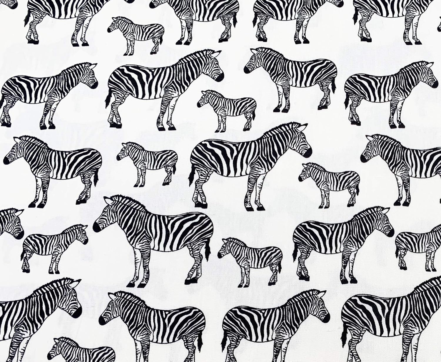Oddies Textiles Black 100% Cotton Poplin Fabric - & White Zebra Print - Craft Fabric Material Metre (Cp0461)