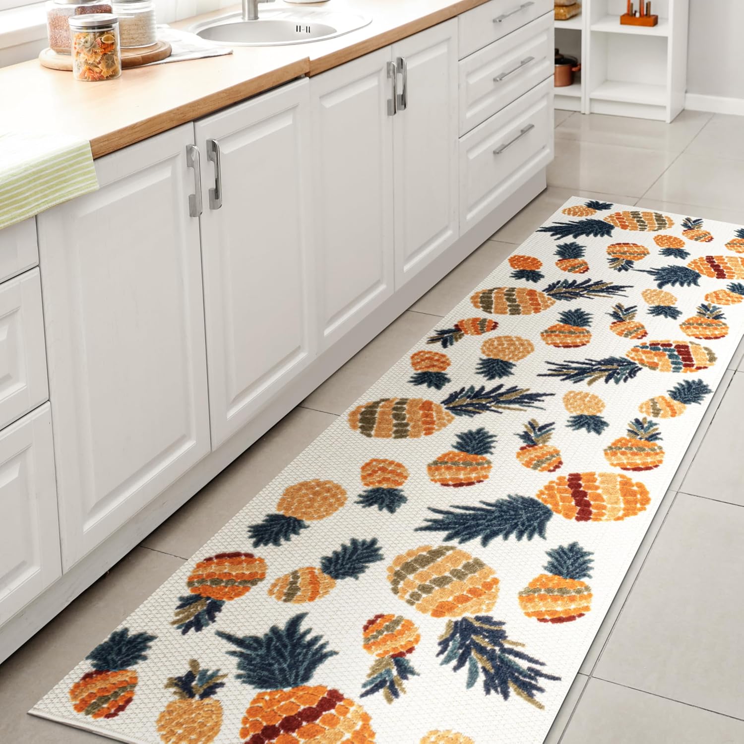 JONATHAN Y Pineapple High-Low Indoor Outdoor Runner Rug 2X8 Orange/Navy, Ananas Bold for Backyard, Patio, Porch, Easy-Cleaning, High Traffic, Pet-Friendly, Non-Shedding (AMC117A-28)