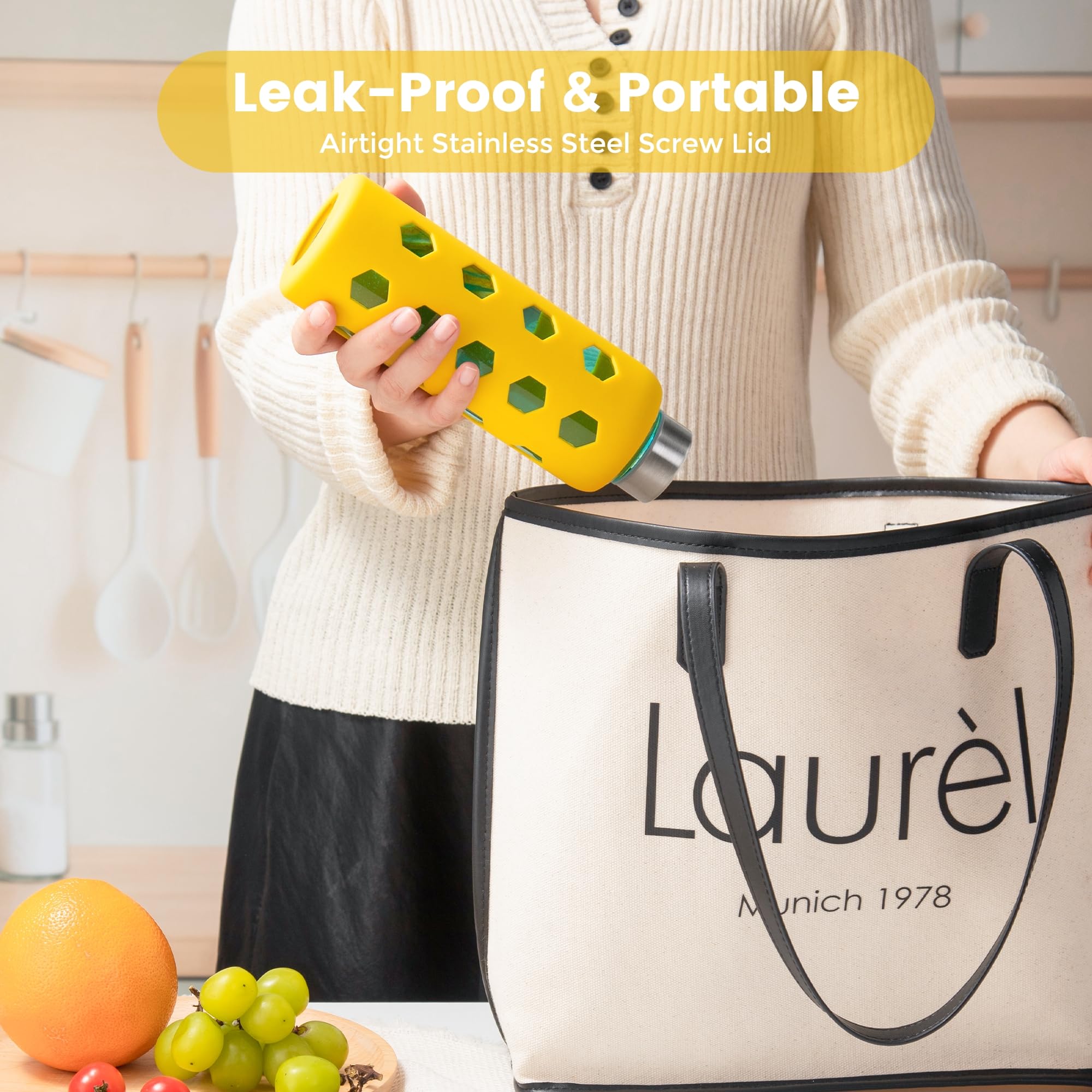 Mrsdry Lot de 4 bouteilles d'eau en verre transparent avec couvercles et manchons en silicone, 550 ml, réutilisables avec bouchon hermétique en acier inoxydable, sans BPA, anti-fuite, pour boissons