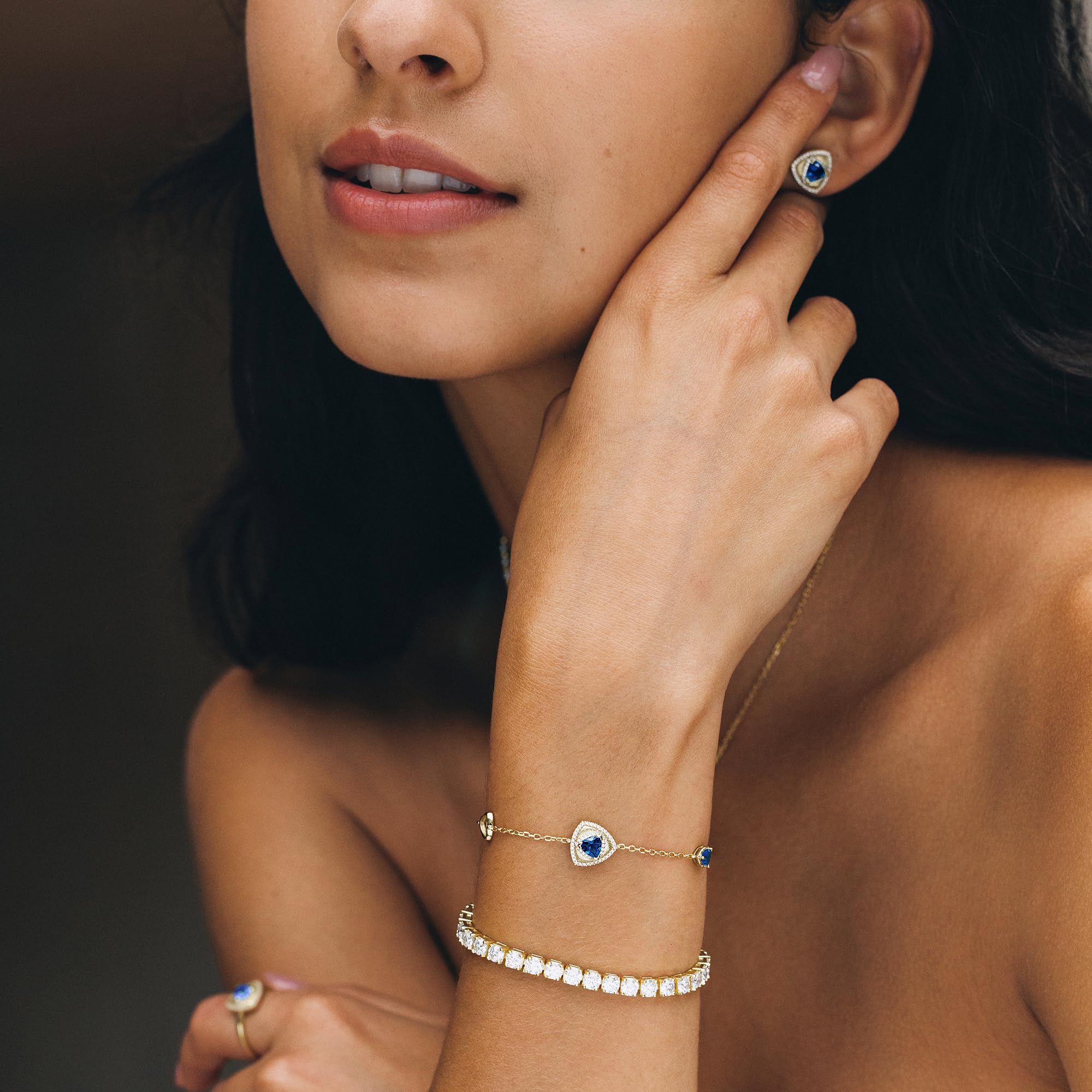 FANCIME Leroy - Orecchini a perno triangolari con pietra portafortuna in argento Sterling, gioielli raffinati, per anniversario, compleanno, festa della mamma, regalo per mamma, moglie, donna, Argento
