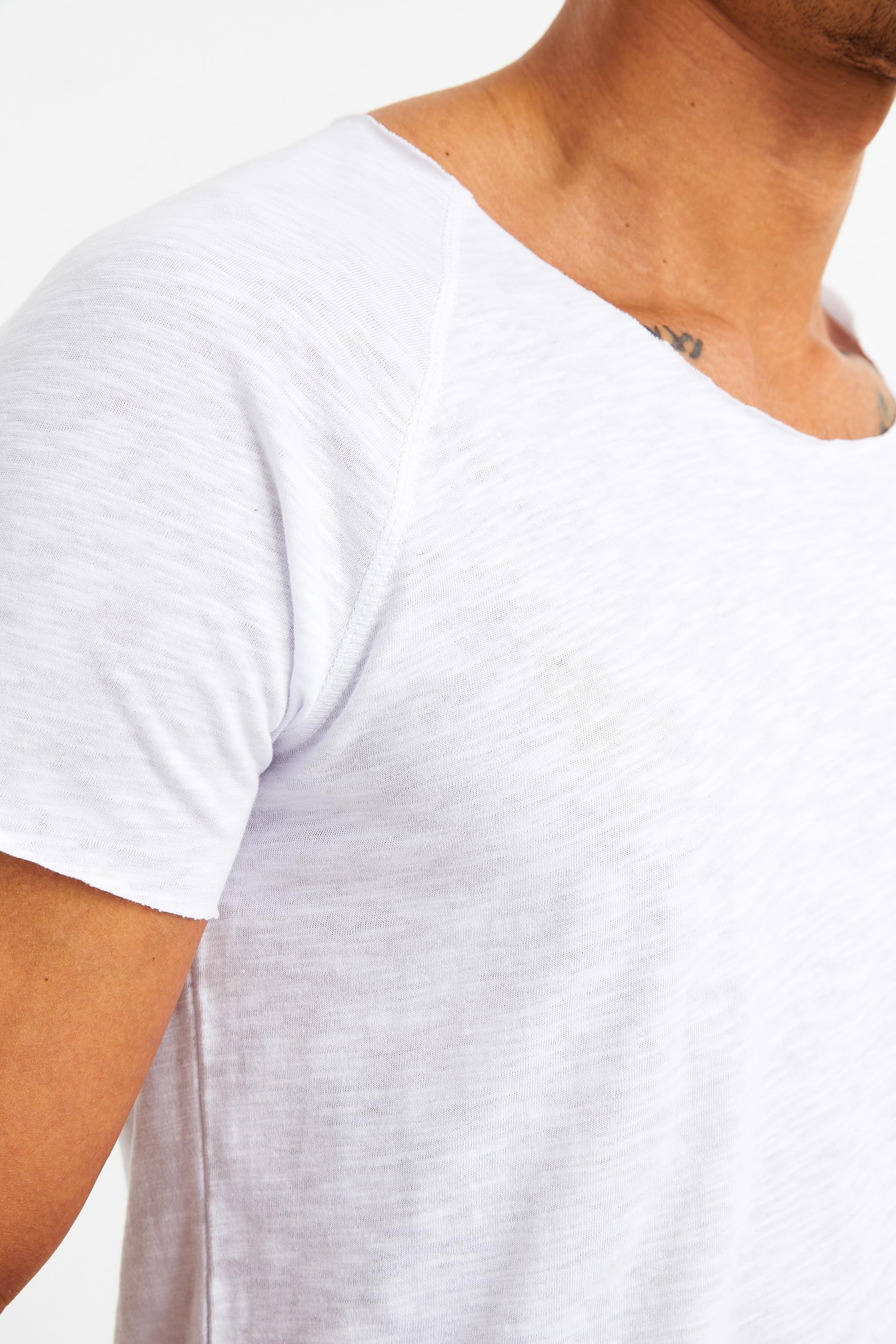 Leif Nelson T-Shirt Herren Sommer tiefer Rundhals-Ausschnitt, Regular Fit Herren-T-Shirt 100% Baumwolle, Casual Basic Männer T-Shirt Kurzarm