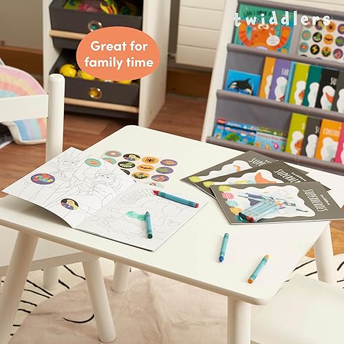 Miniatura 8 de THE TWIDDLERS - Paquete de 12 libros para colorear con 48 crayones y 216 calcomanías (superhéroe) - Mini libros para colorear para niños de 4 a 8