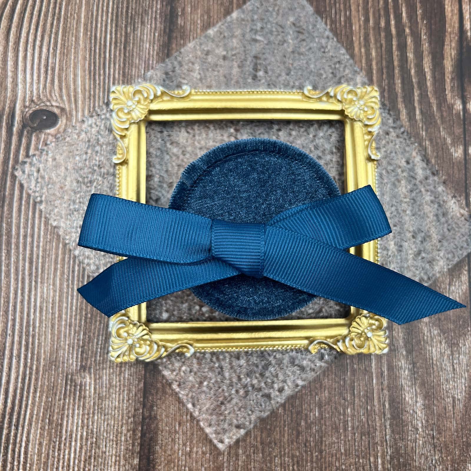 Piccola scatola regalo per collane, in velluto, portatile, rotonda, con elegante fiocco a nastro, per compleanno, festa della mamma, Natale, matrimonio, anniversario (blu)