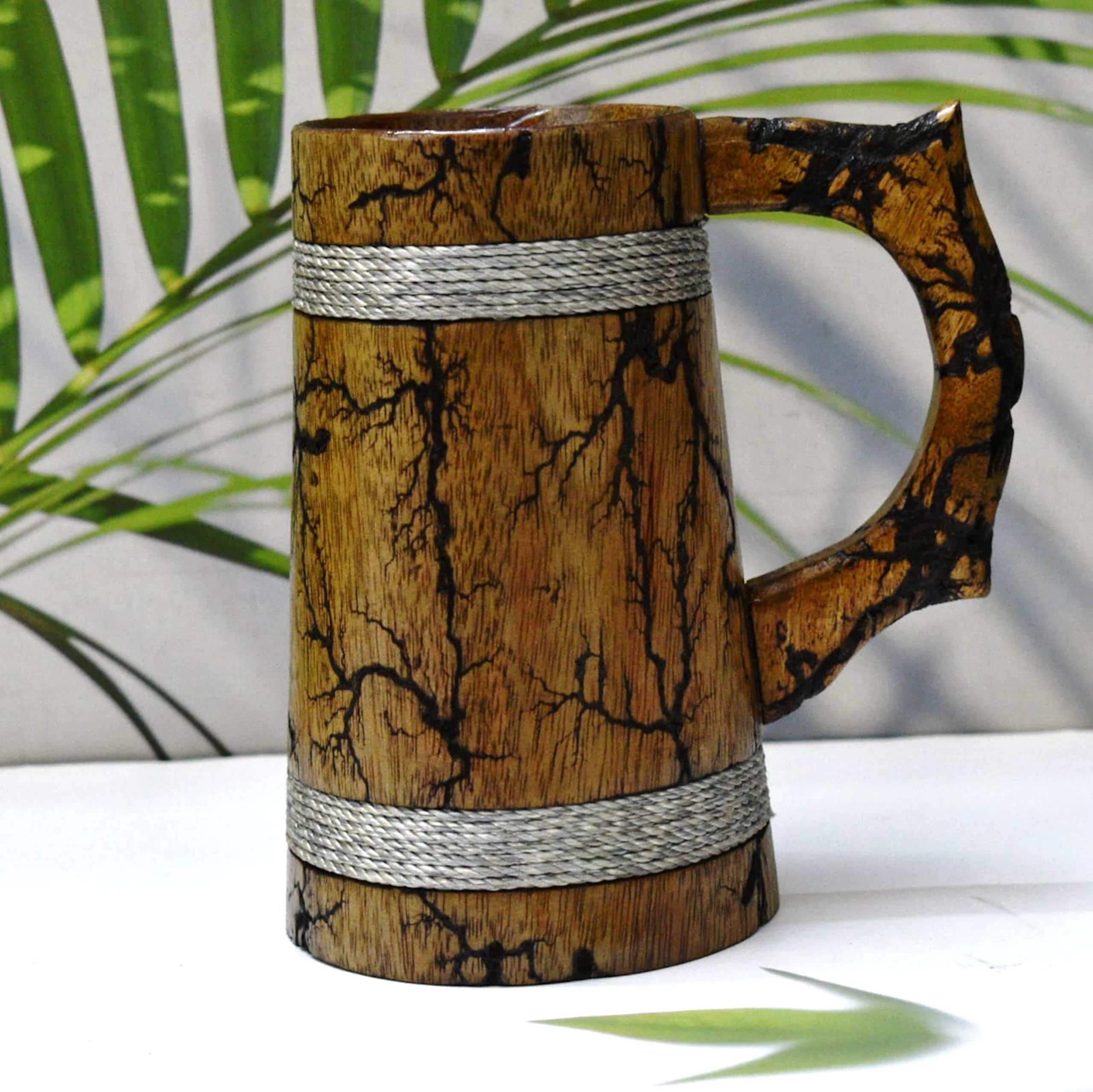 Indischer Bierkrug für ihn - Wikinger-Stil 20 OZ Holzkrug - Trinkkrug aus natürlichem Hartholz - Hochzeits- und Geburtstagsgeschenke für ihn