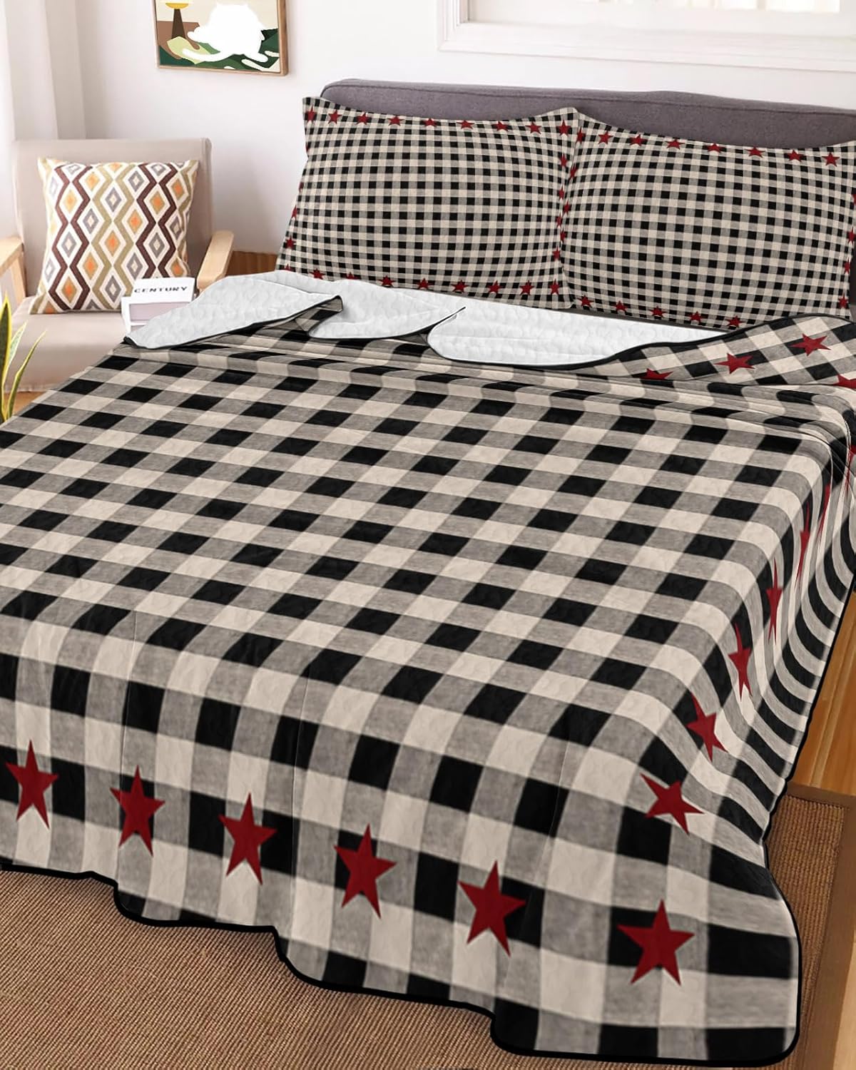 King Size Quilt Set, Retro Red Stars Lightweight Bedspread Coverlet Set Soft Microfiber Summer Quilt with 2 Pillow Shams, Country Black Buffalo Checkered 3 Piece Comforter Bedding Set