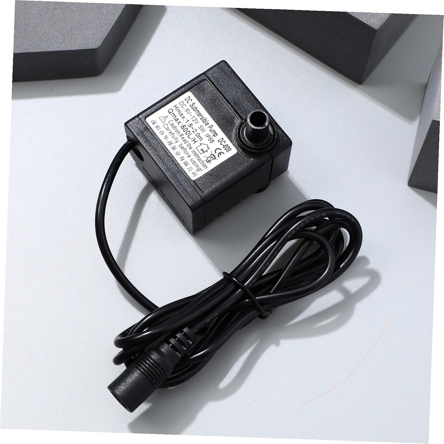Aquarium Submersible Water Pump 5W 6-12V 500L/H Black