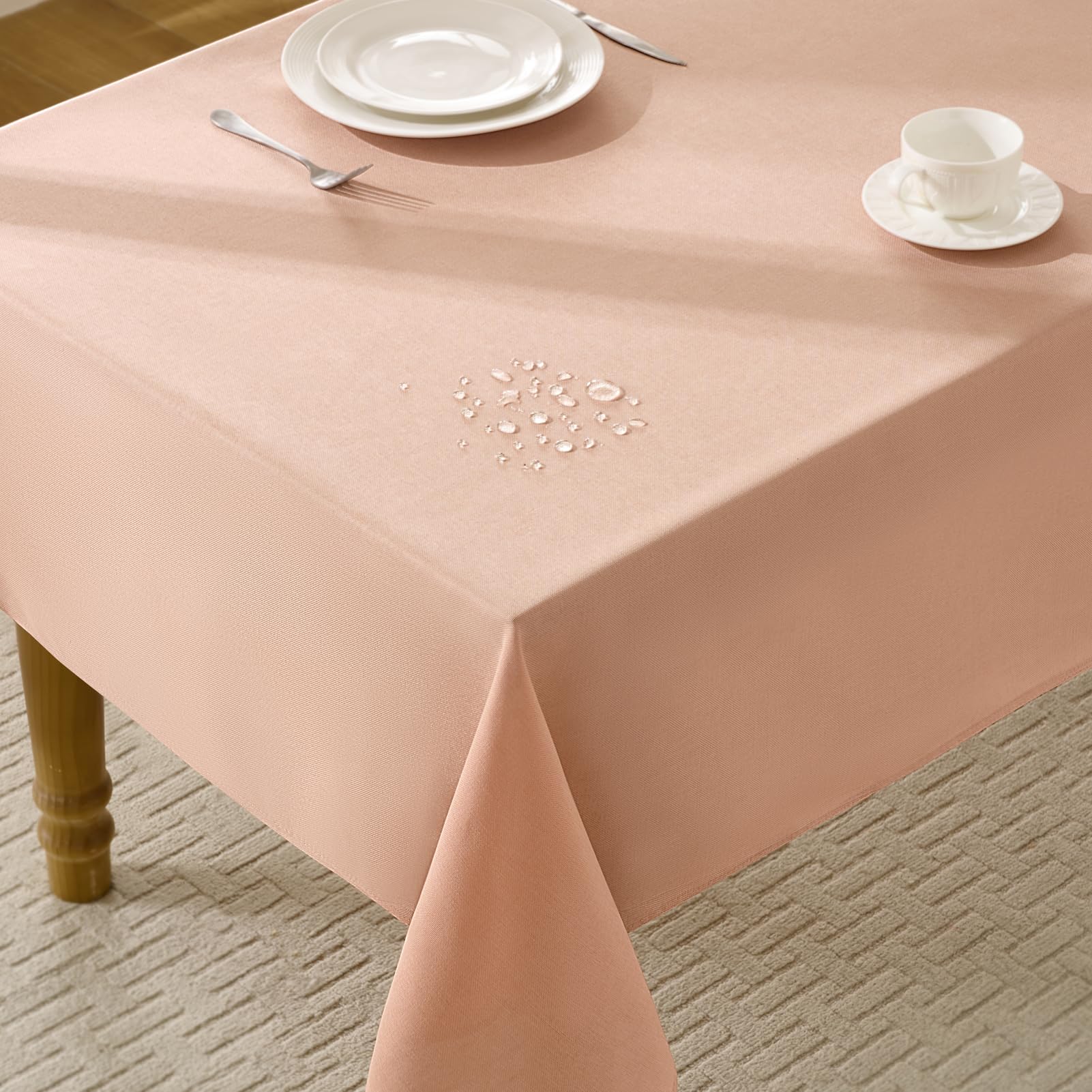 Nappe rose rectangulaire anti-tache et déperlante pour repas de fête en extérieur
